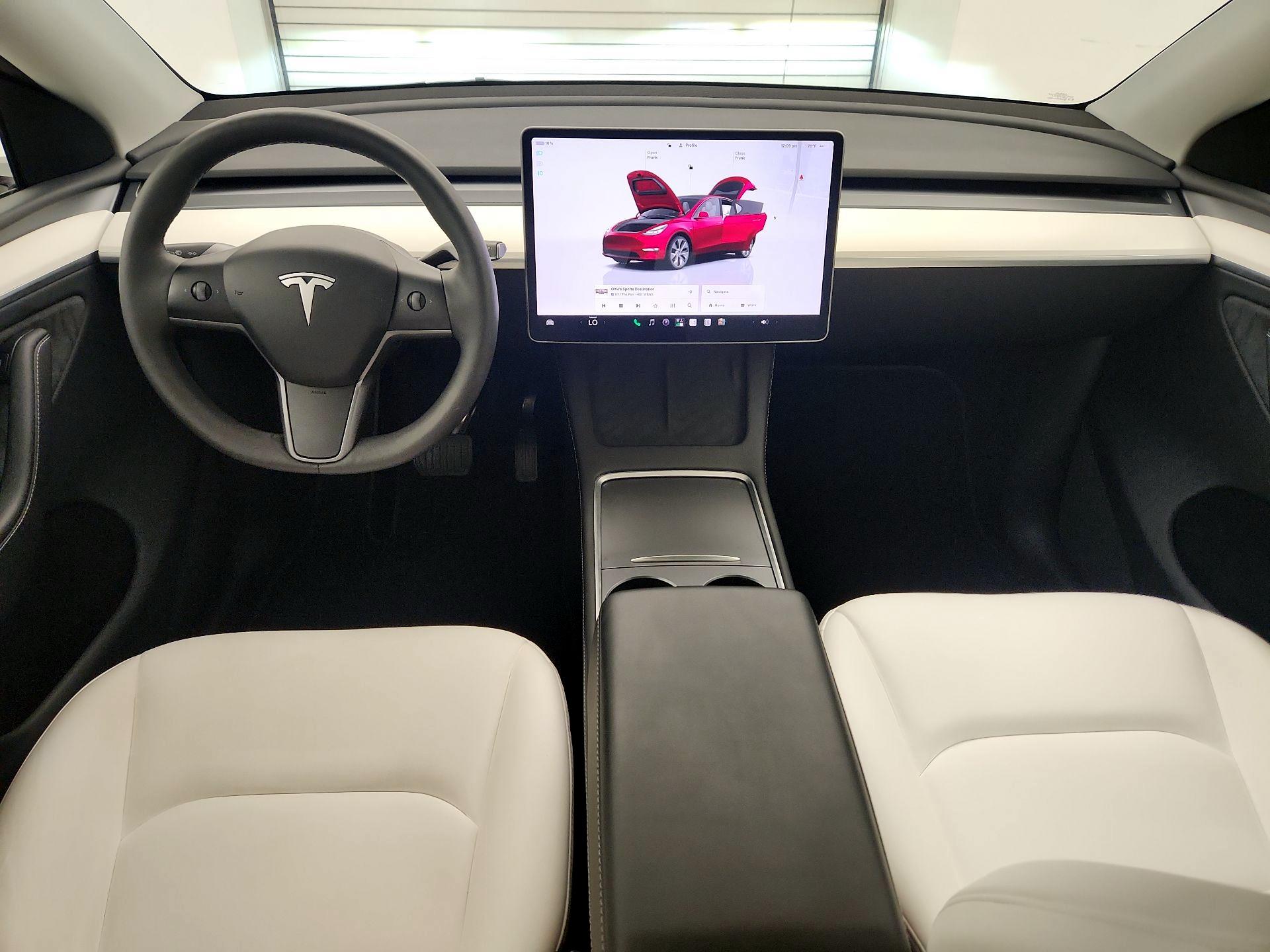 Thumbnail: 2024 Tesla Model Y - 8