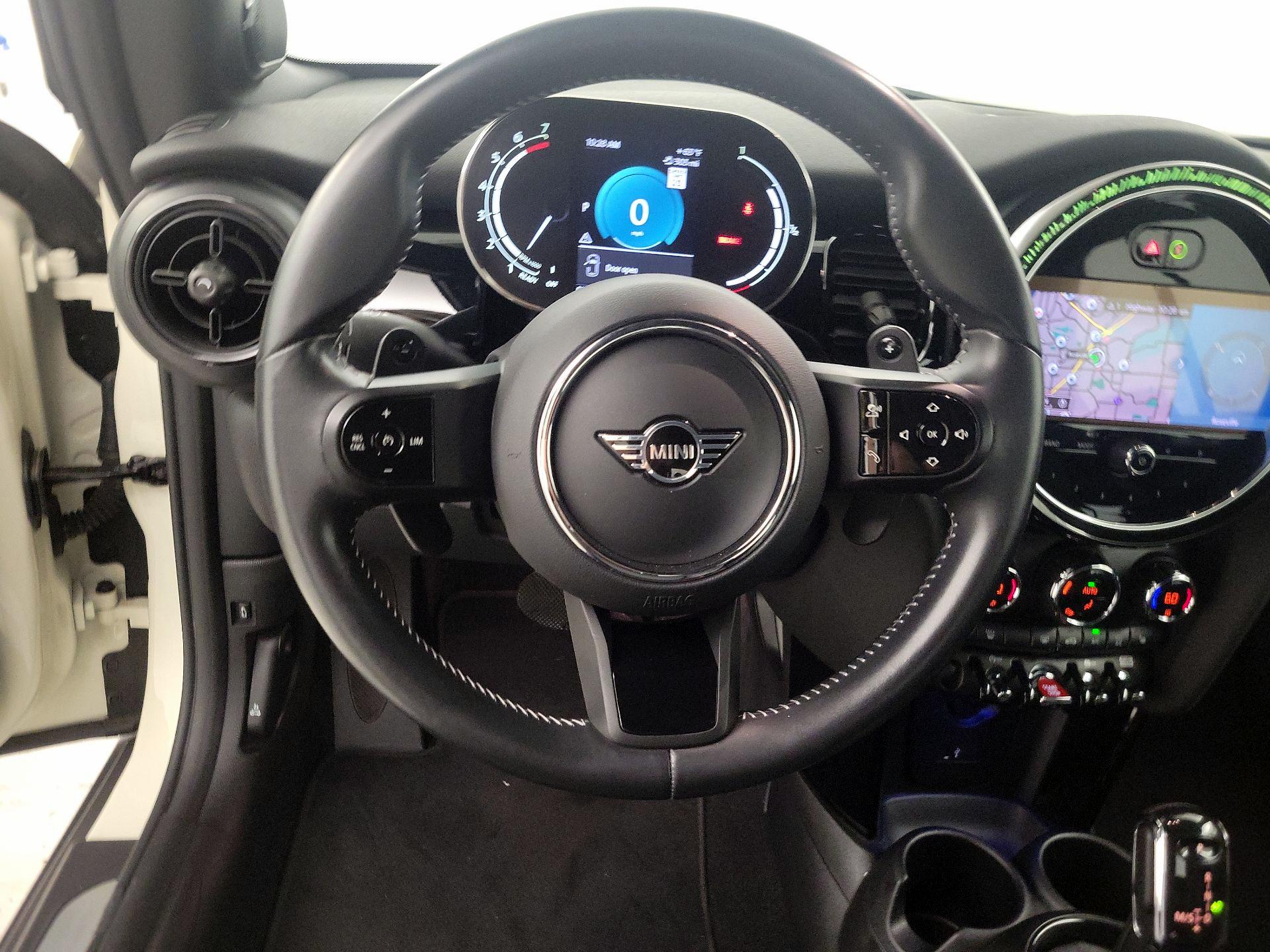 Thumbnail: 2022 MINI Cooper - 10