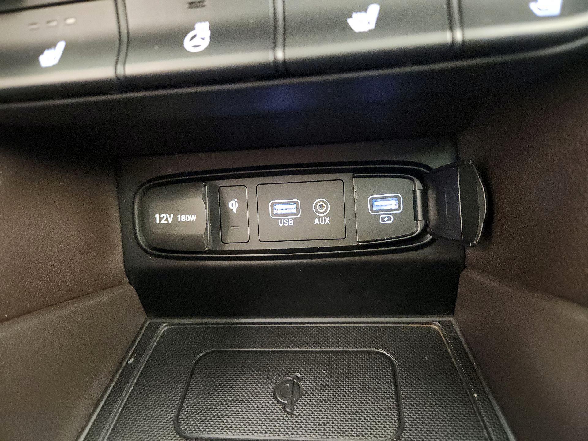 Thumbnail: 2019 Hyundai Santa Fe - 19