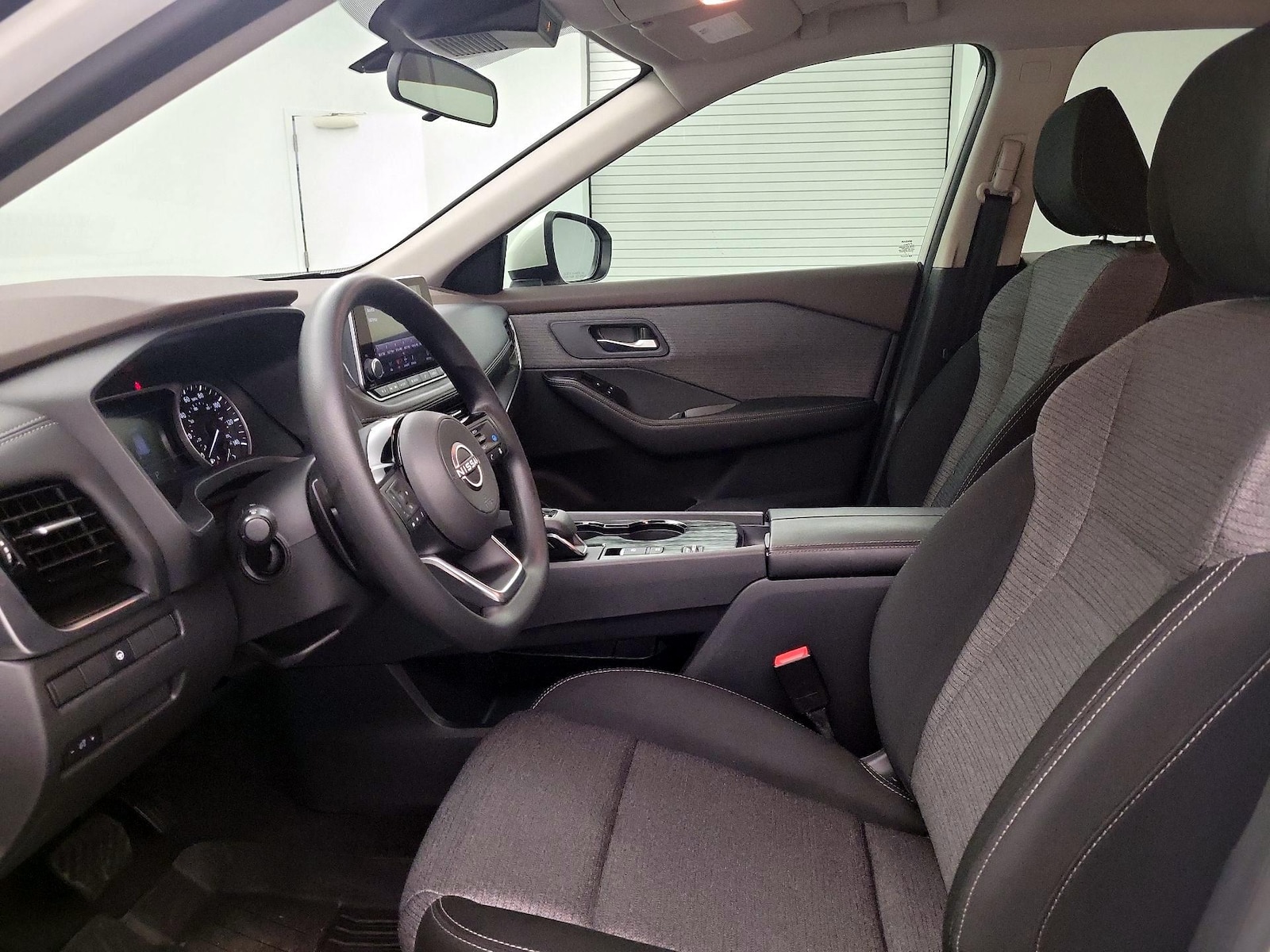 2022 Nissan Rogue SV - Photo 12