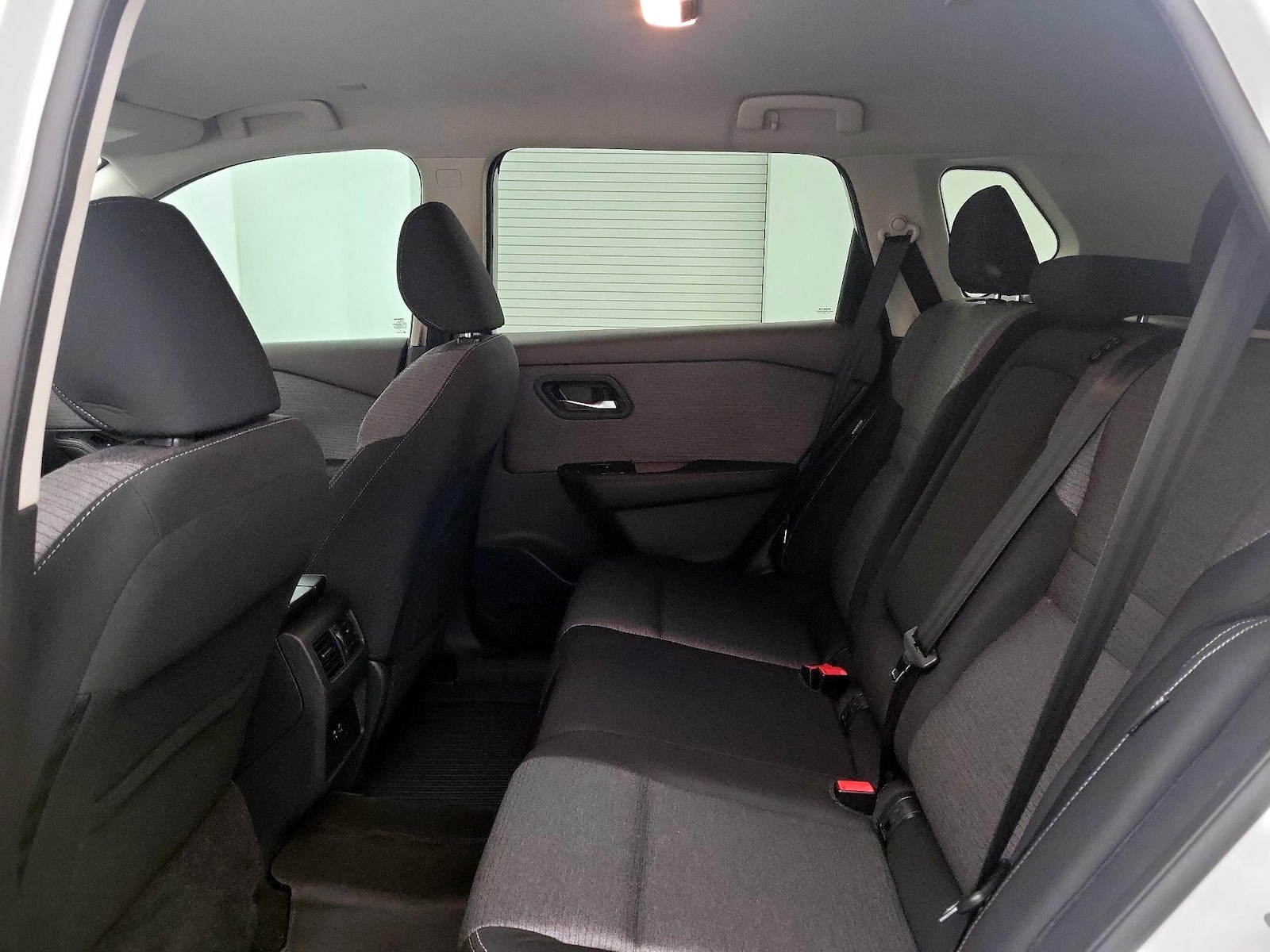 2022 Nissan Rogue SV - Photo 20