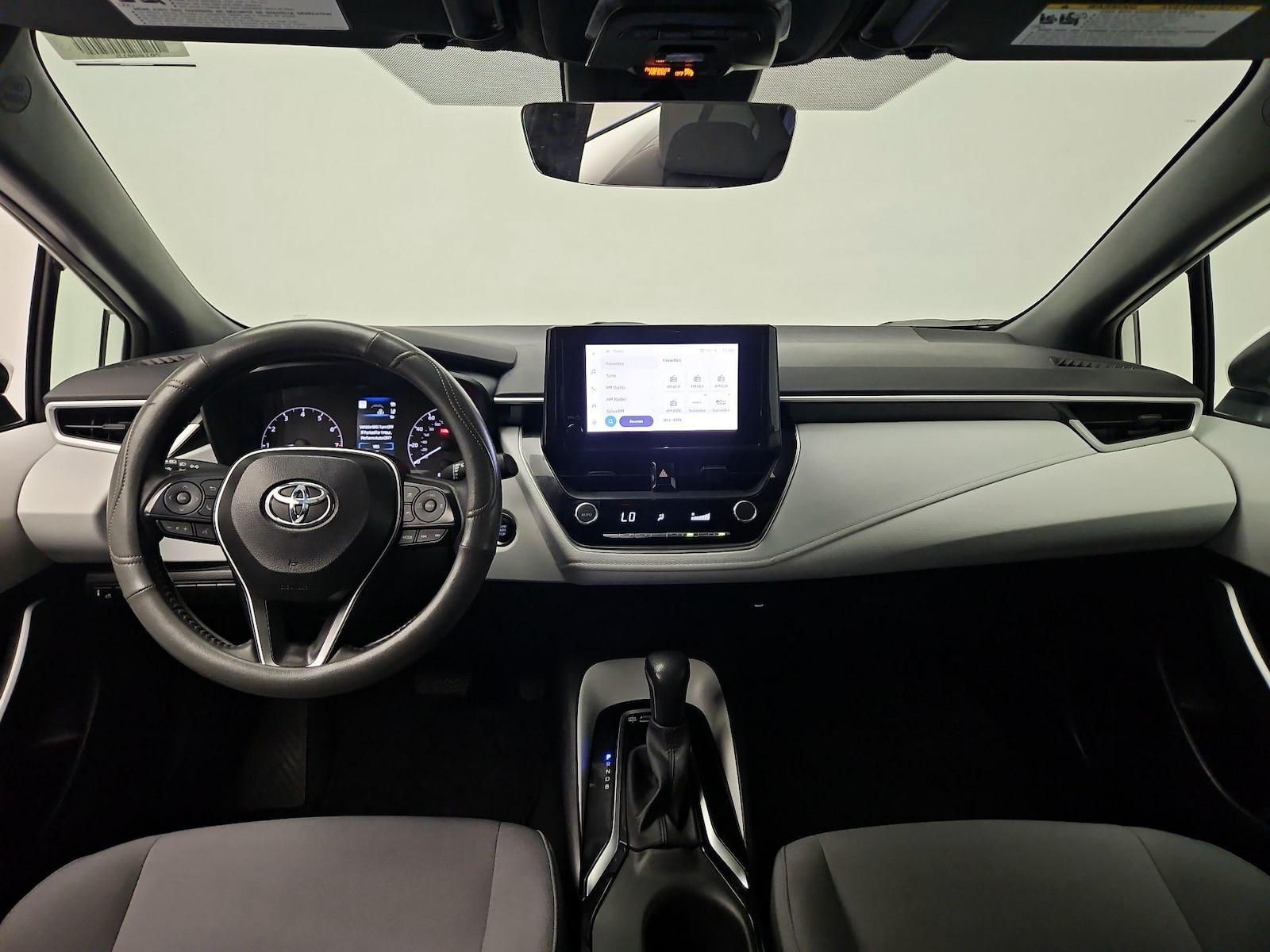 2025 Toyota Corolla SE - Photo 10