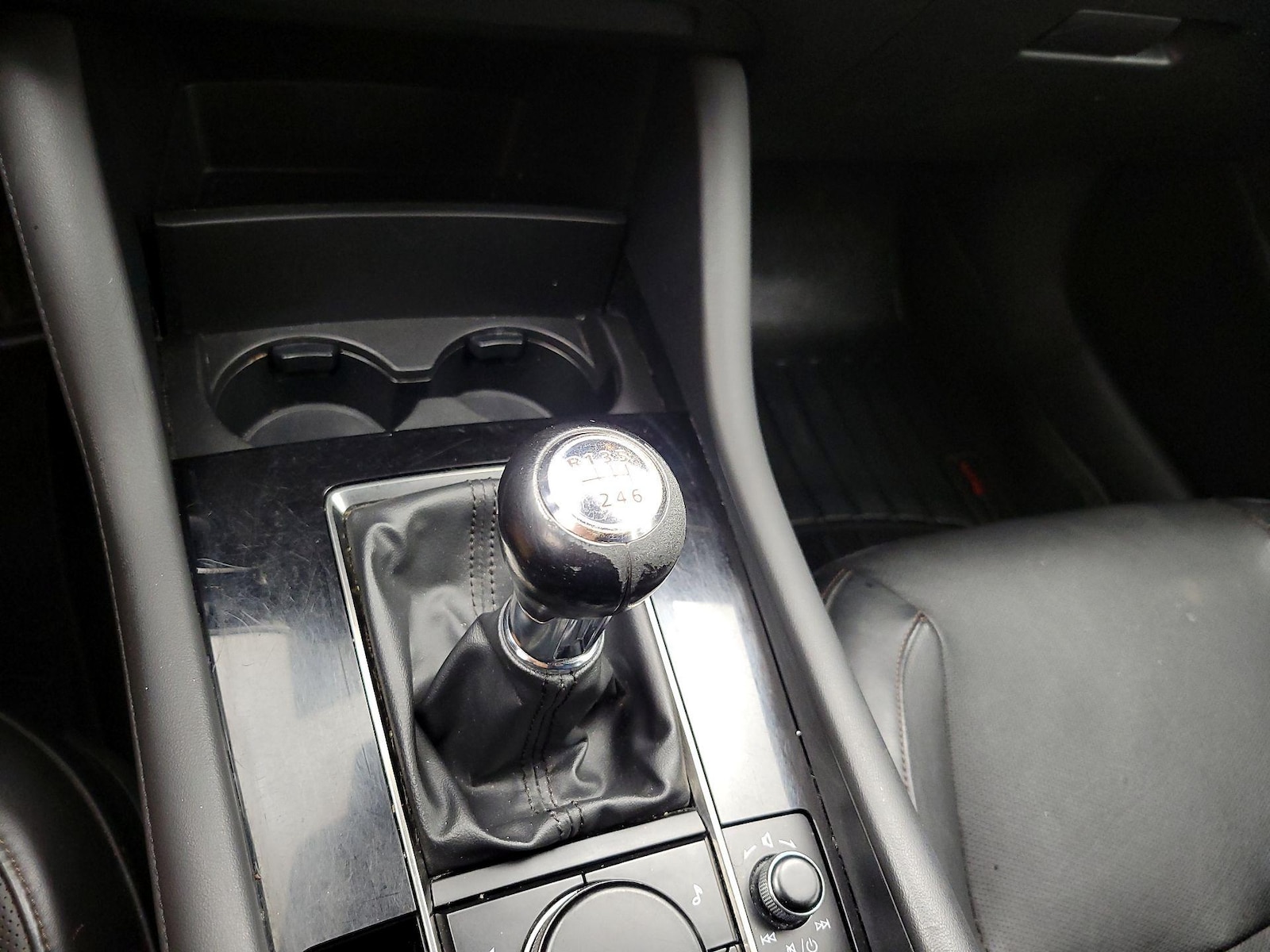 2019 Mazda Mazda3 Premium - Photo 18