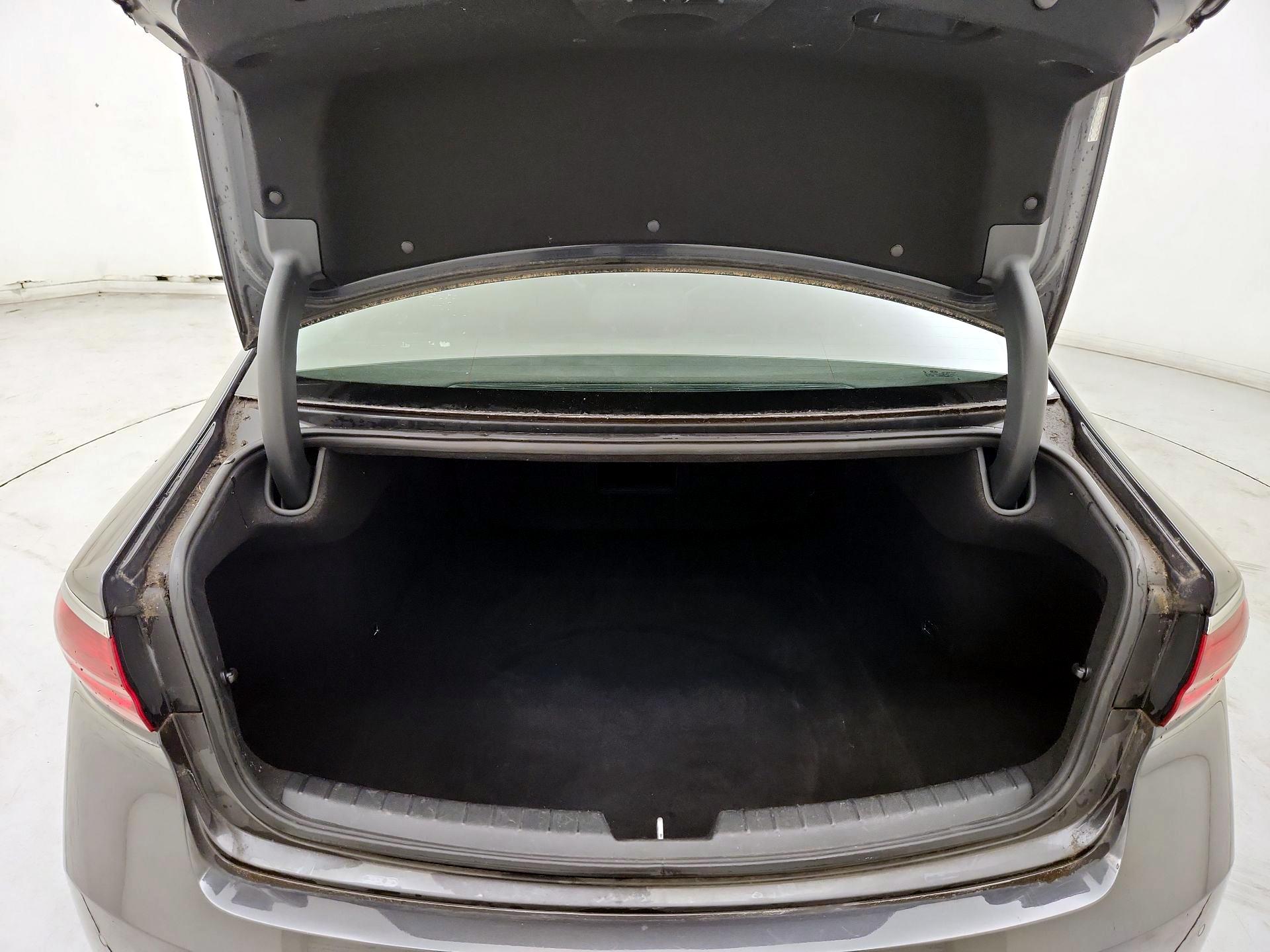 Thumbnail: 2019 Kia Cadenza - 20