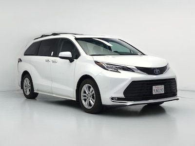 2023 Toyota Sienna Hybrid XLE