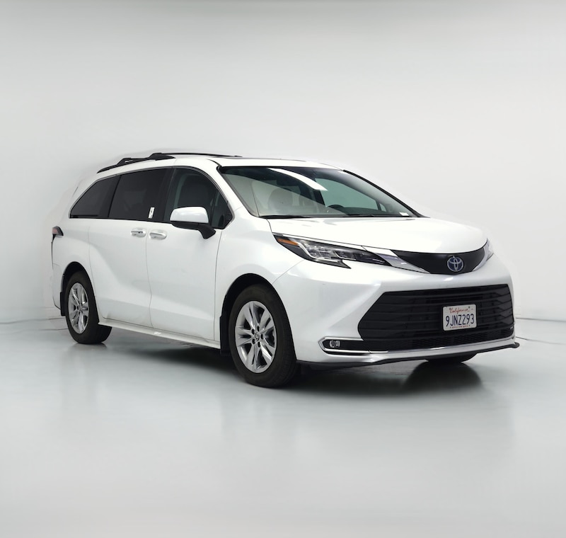 2023 Toyota Sienna Hybrid XLE