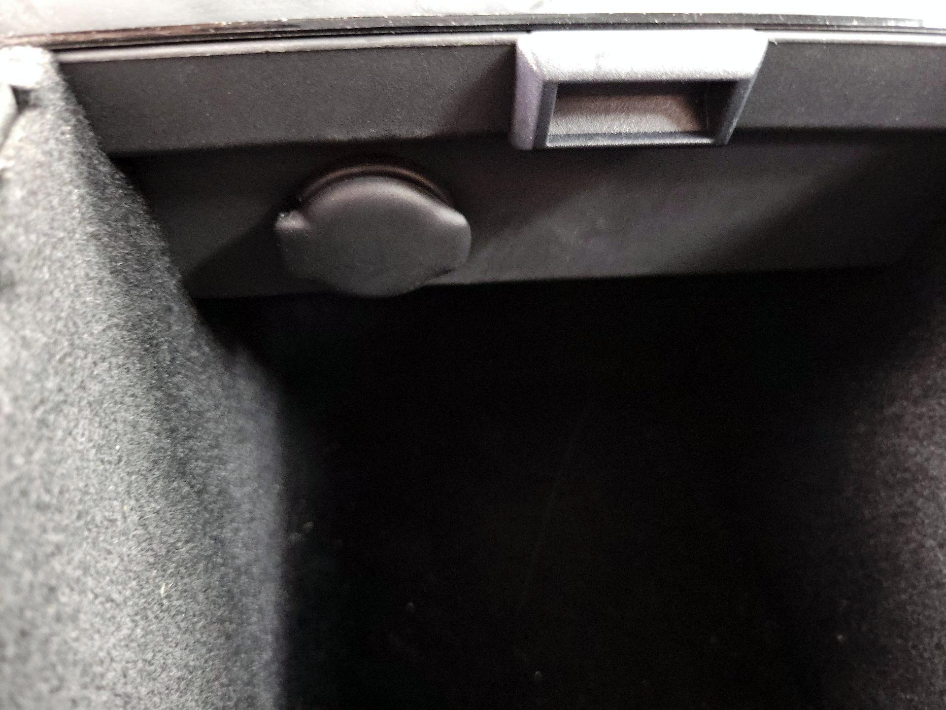 Thumbnail: 2019 Tesla Model 3 - 18