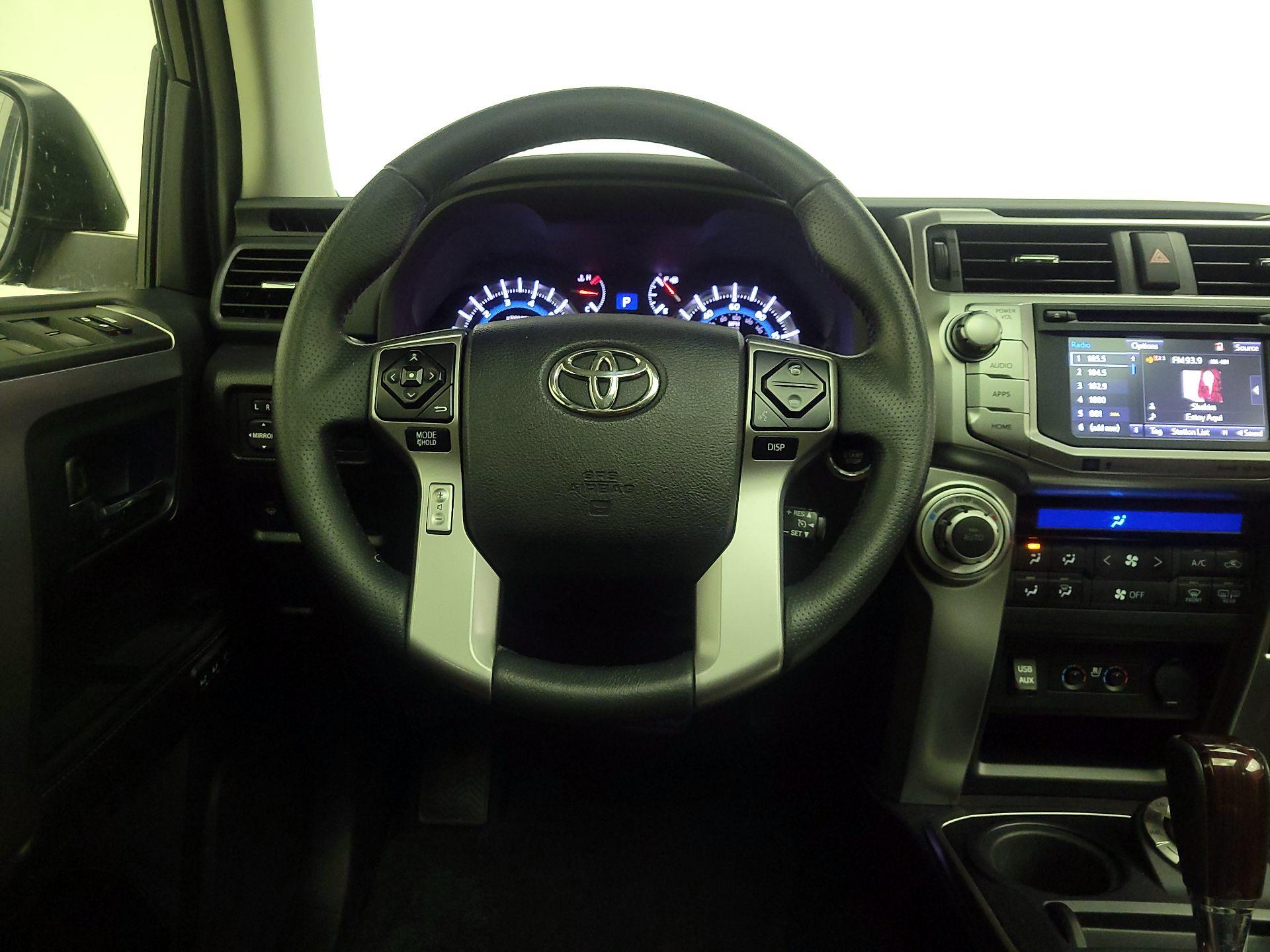 Thumbnail: 2018 Toyota 4Runner - 10