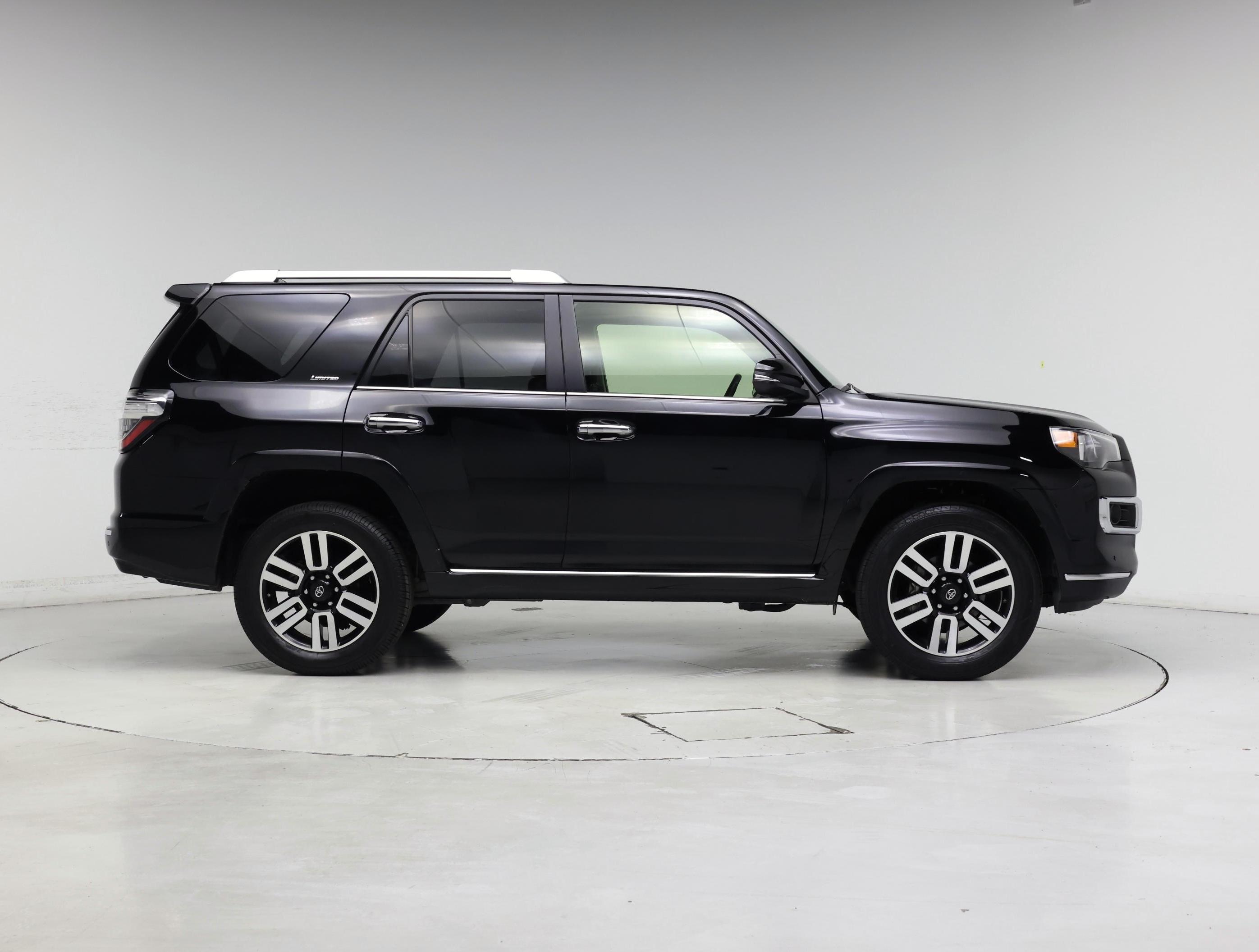 Thumbnail: 2018 Toyota 4Runner - 7
