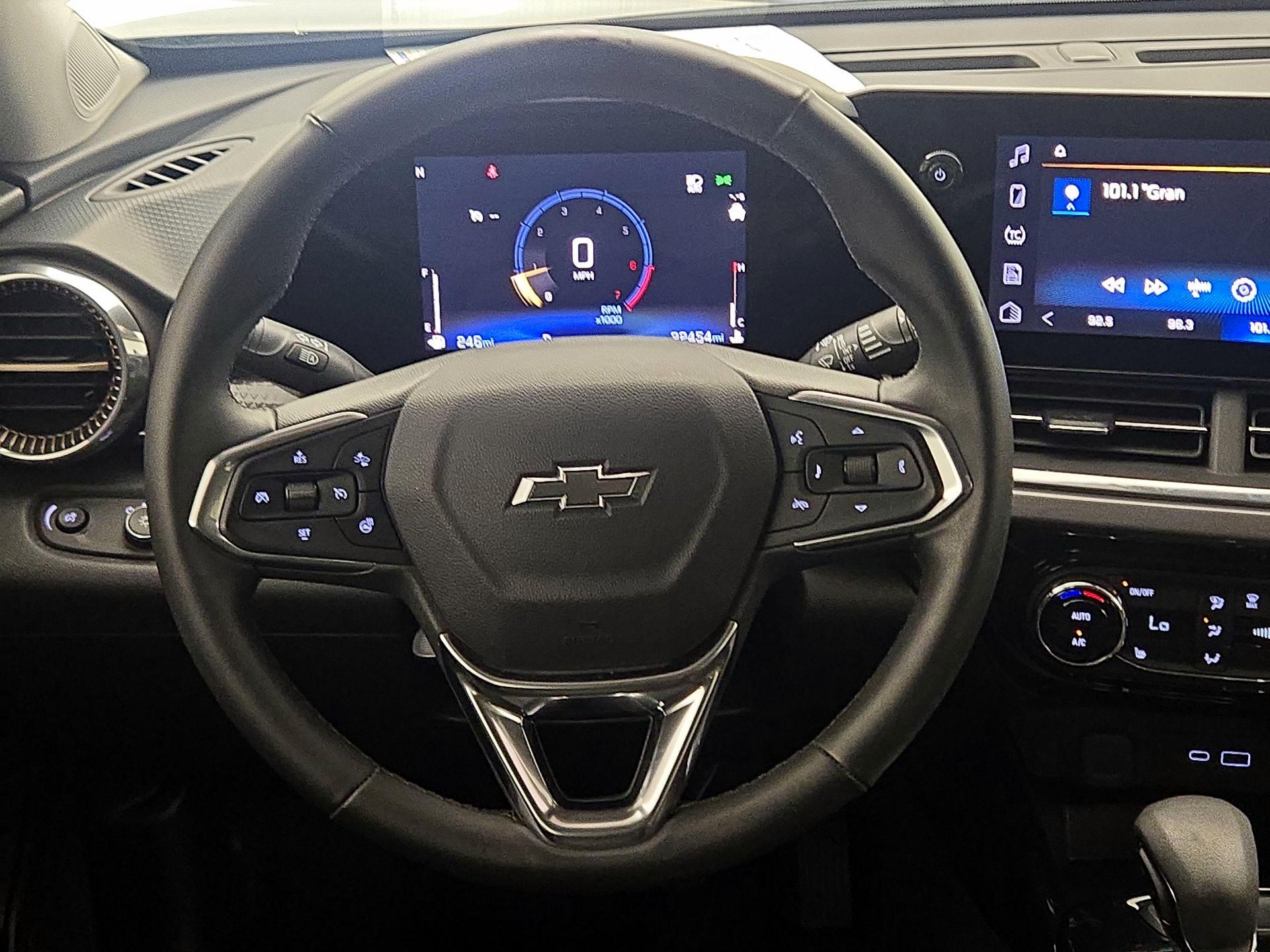 Thumbnail: 2025 Chevrolet Trax - 10