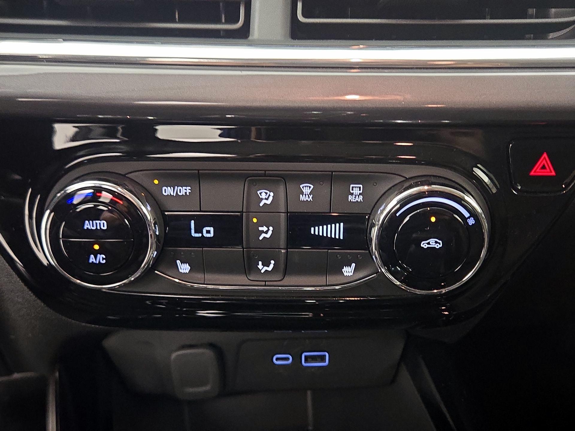 Thumbnail: 2025 Chevrolet Trax - 16