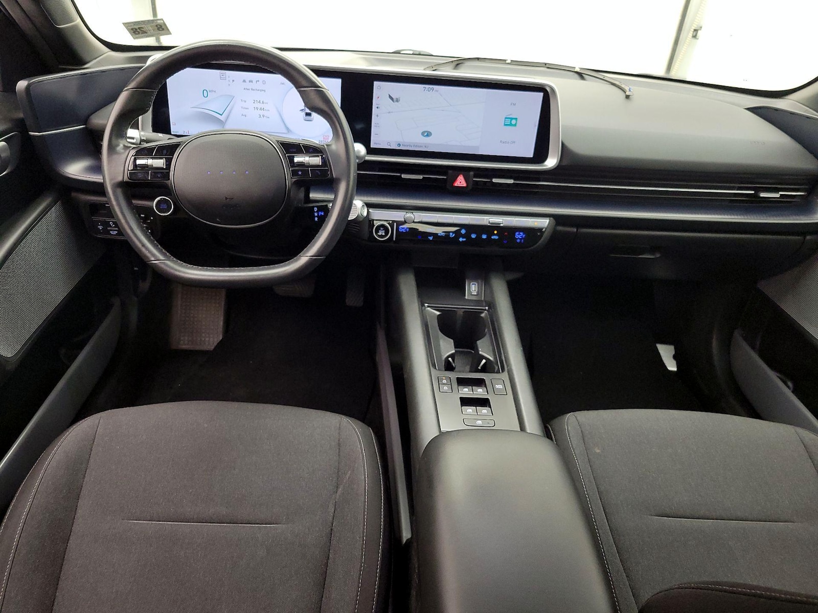 2023 Hyundai IONIQ 6 SE - Photo 10