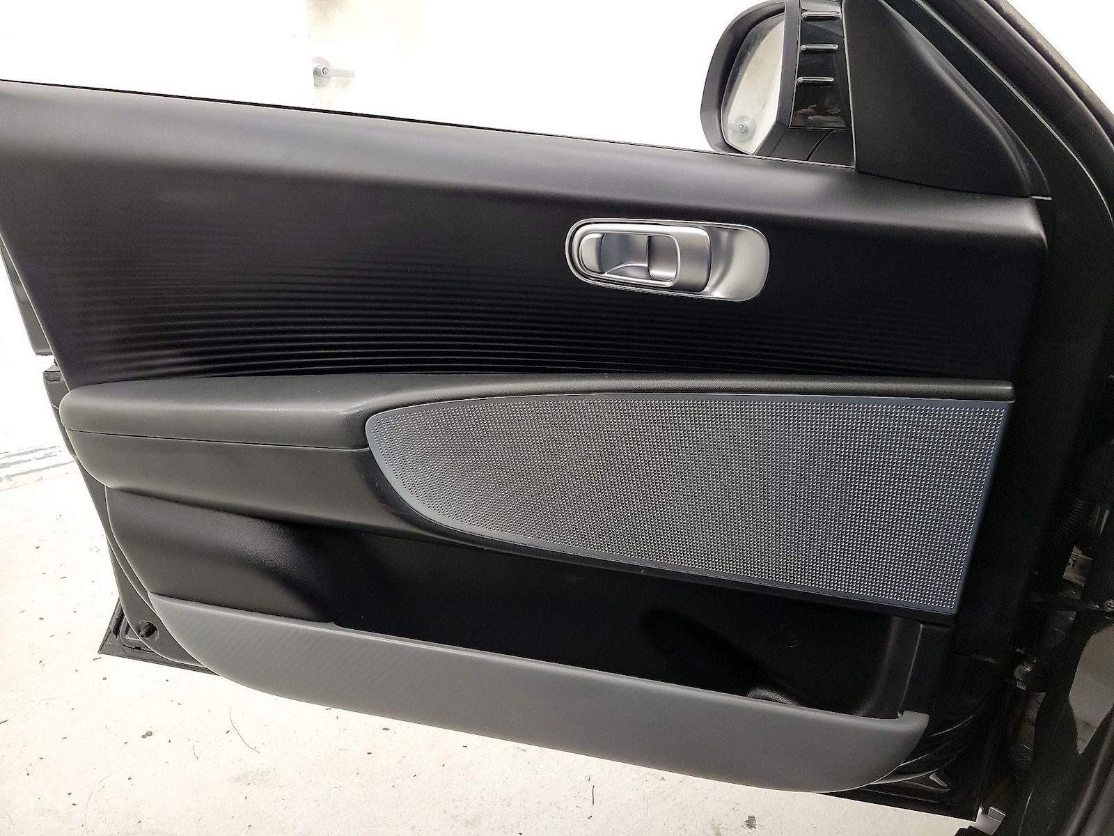 2023 Hyundai IONIQ 6 SE - Photo 13