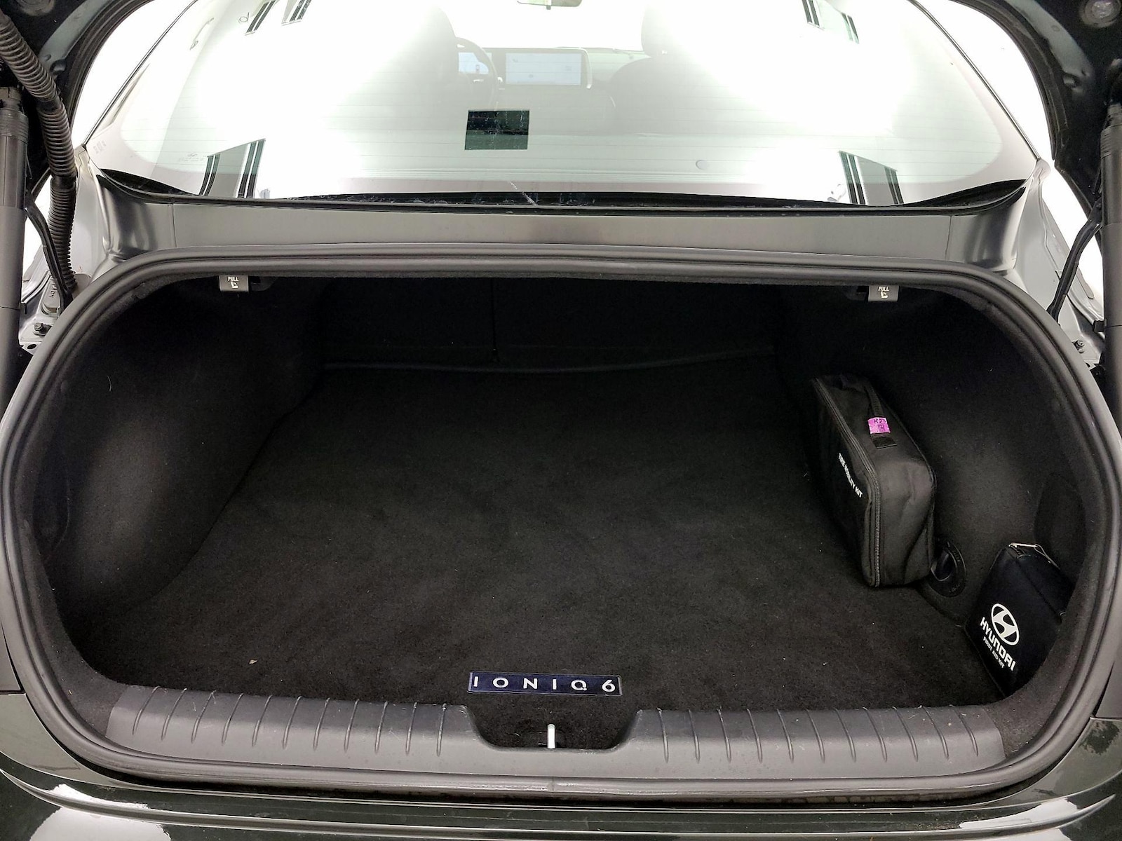 2023 Hyundai IONIQ 6 SE - Photo 22