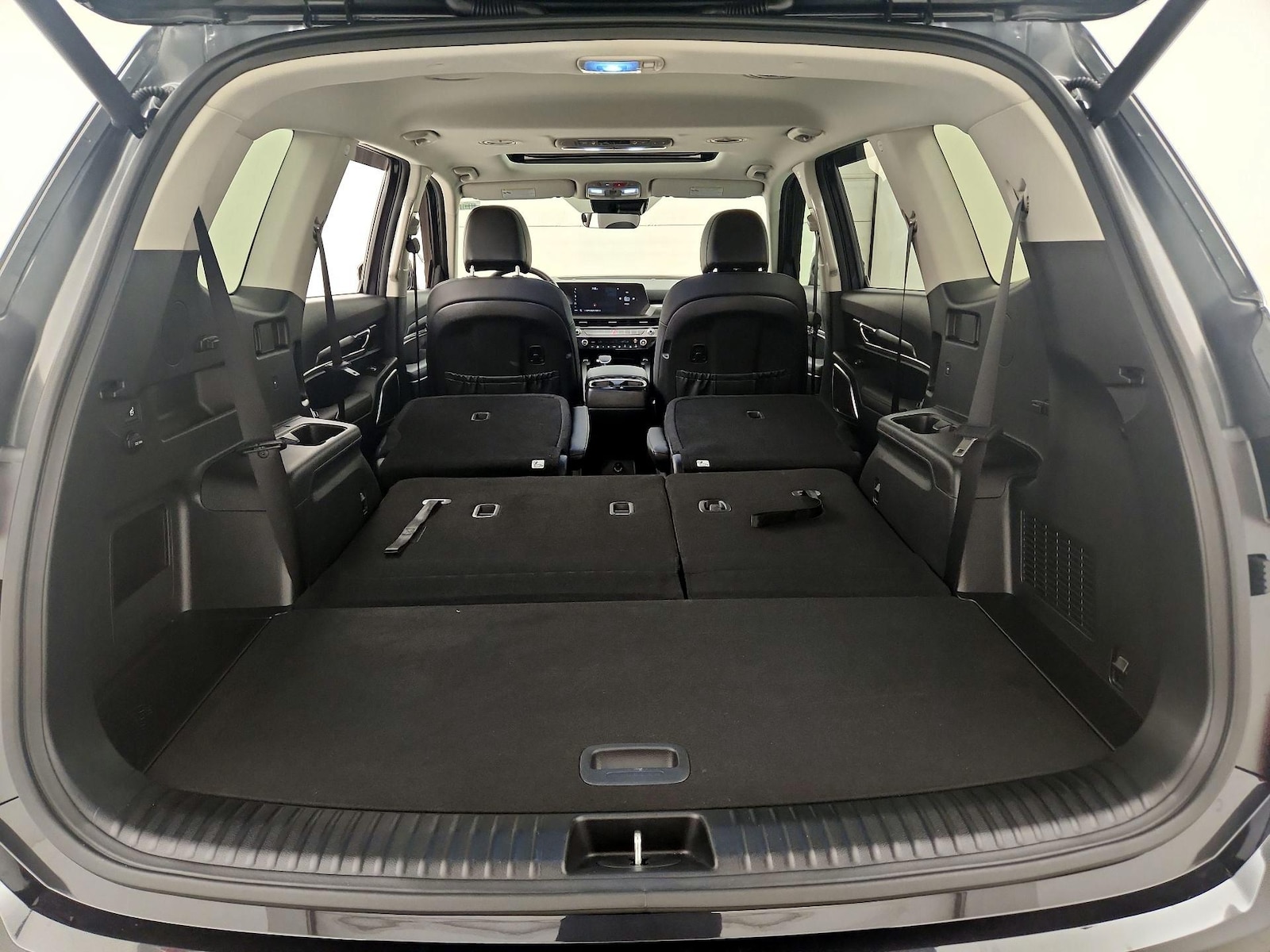 2025 Kia Telluride S - Photo 25