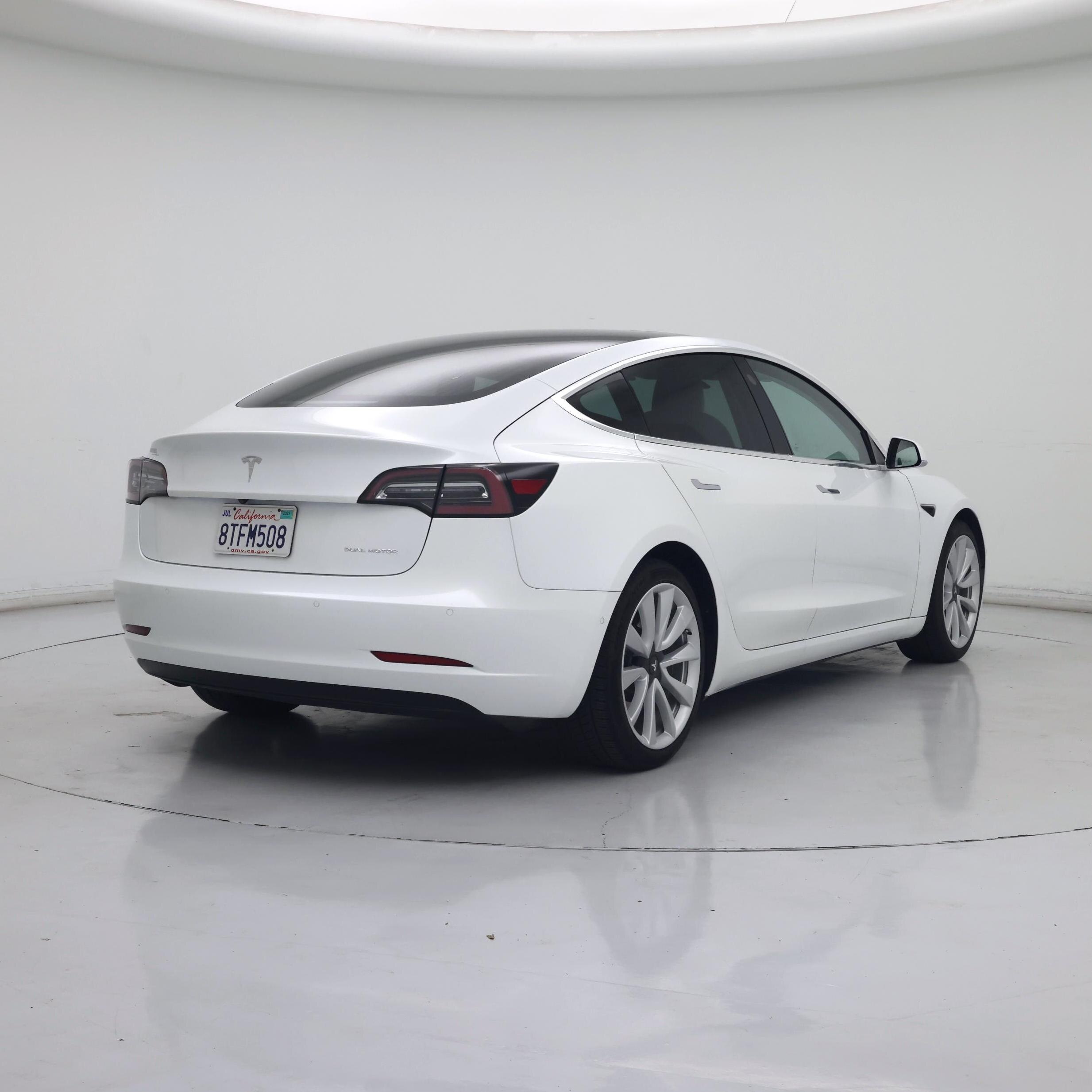 Thumbnail: 2020 Tesla Model 3 - 8
