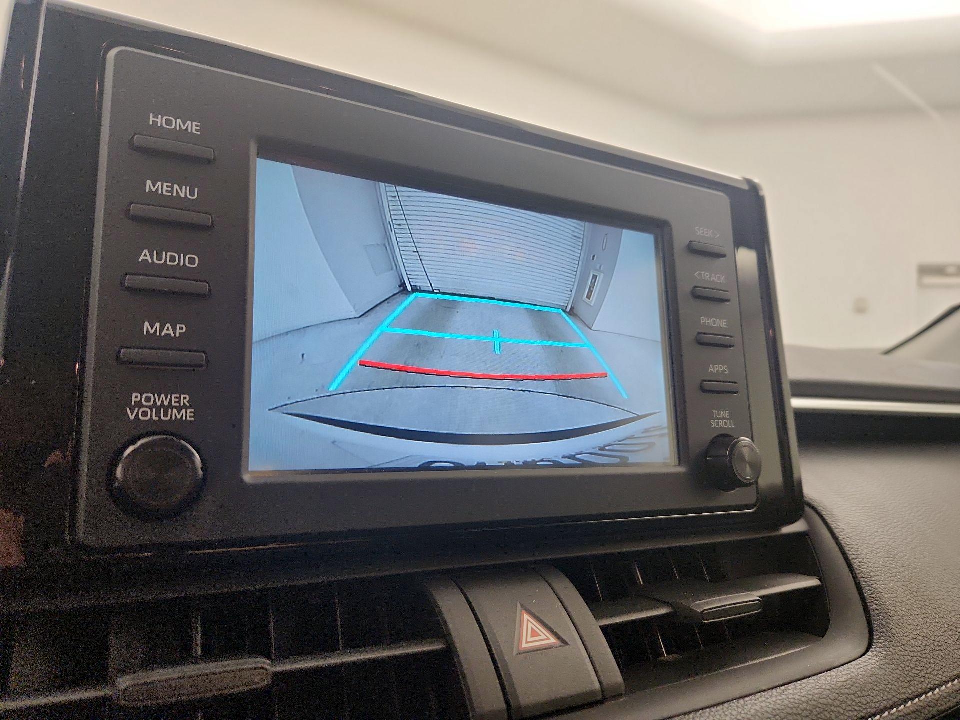 Thumbnail: 2019 Toyota RAV4 - 14