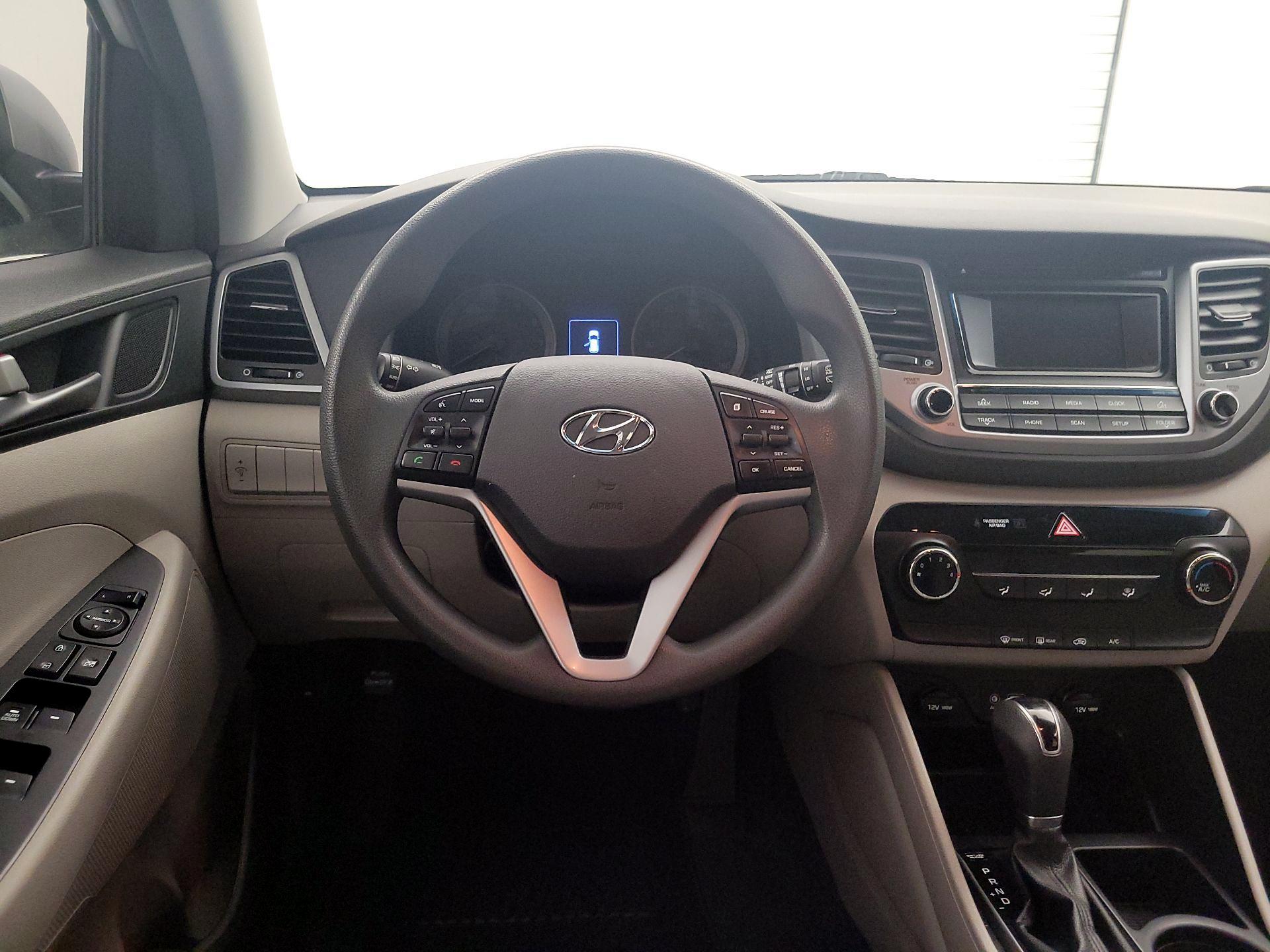Thumbnail: 2017 Hyundai Tucson - 10