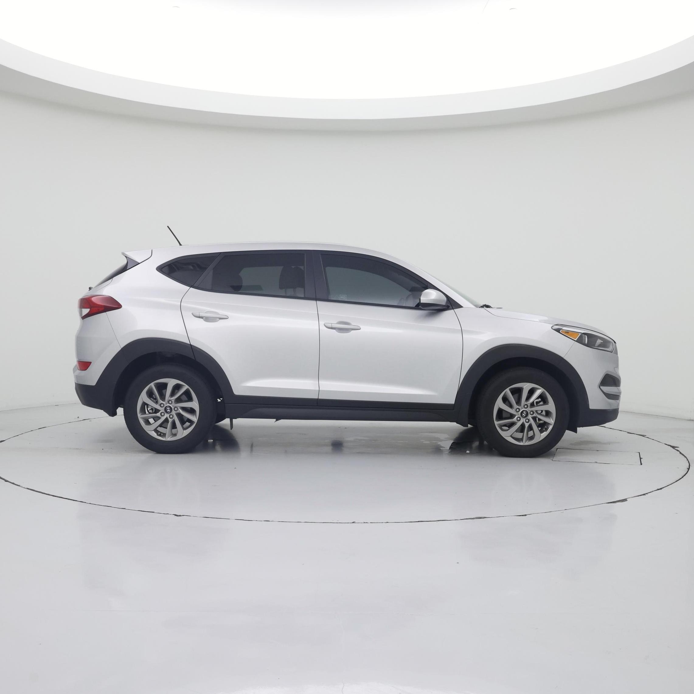 Thumbnail: 2017 Hyundai Tucson - 7