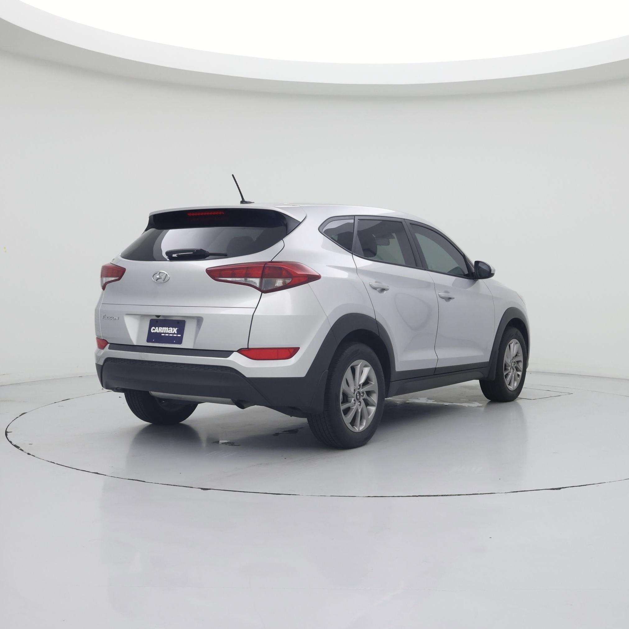 Thumbnail: 2017 Hyundai Tucson - 8