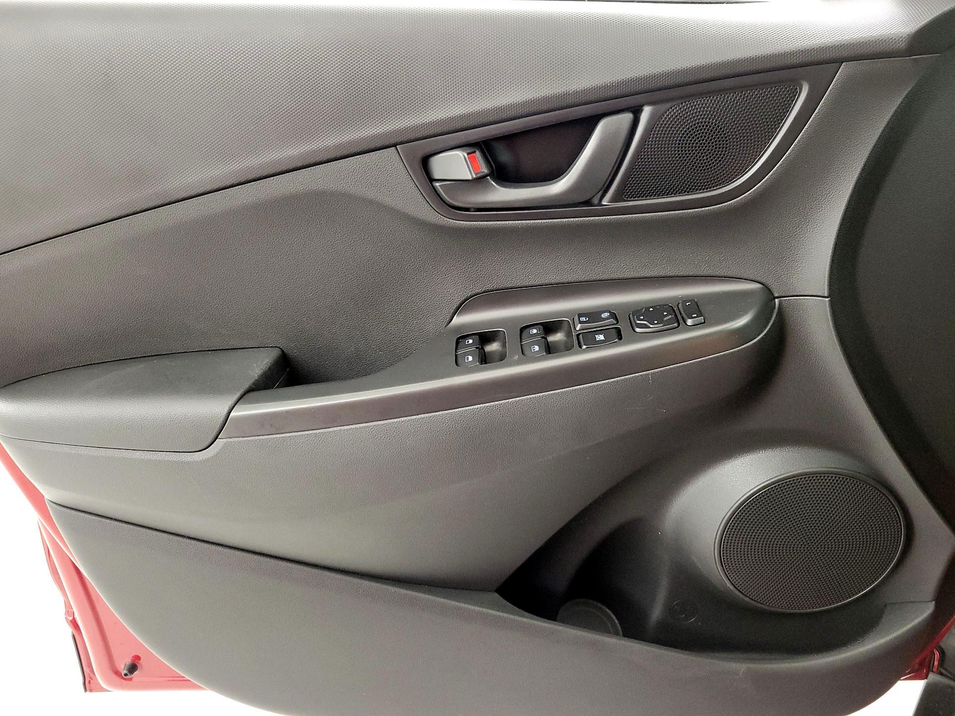 Thumbnail: 2021 Hyundai Kona - 12