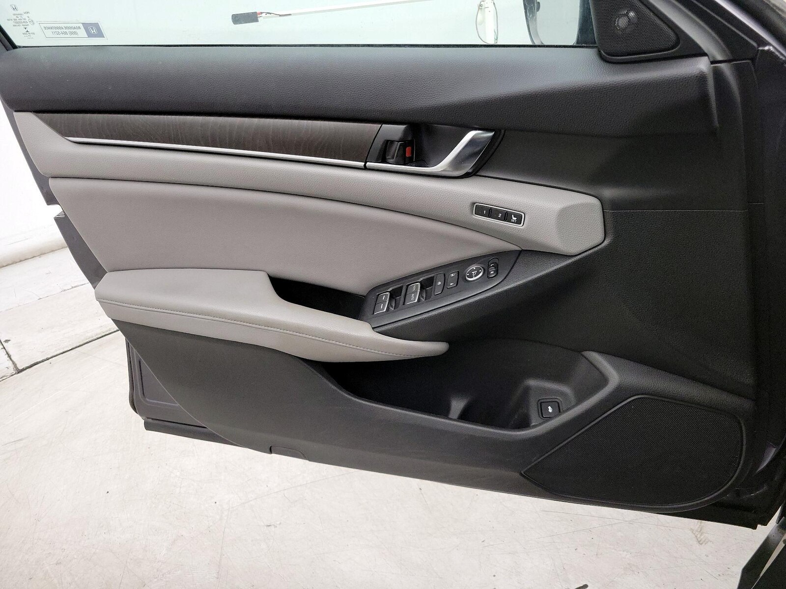 2018 Honda Accord EX-L - Photo 13