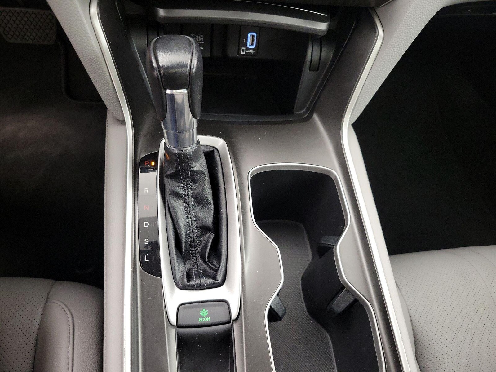 2018 Honda Accord EX-L - Photo 18