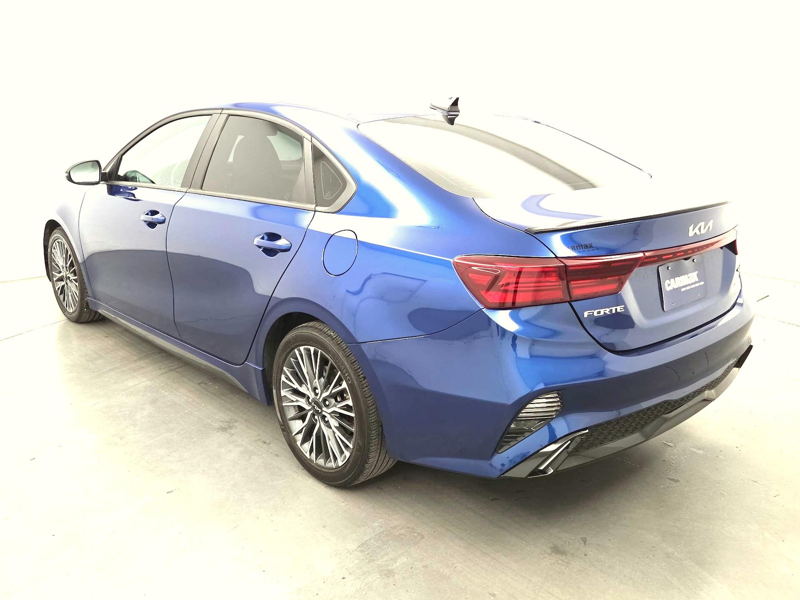 2024 Kia Forte GT-Line - Photo 7