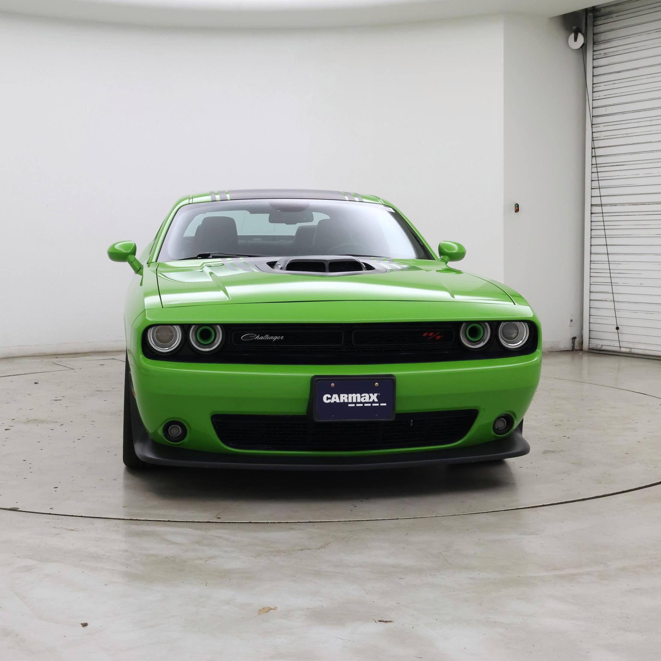 Thumbnail: 2017 Dodge Challenger - 5