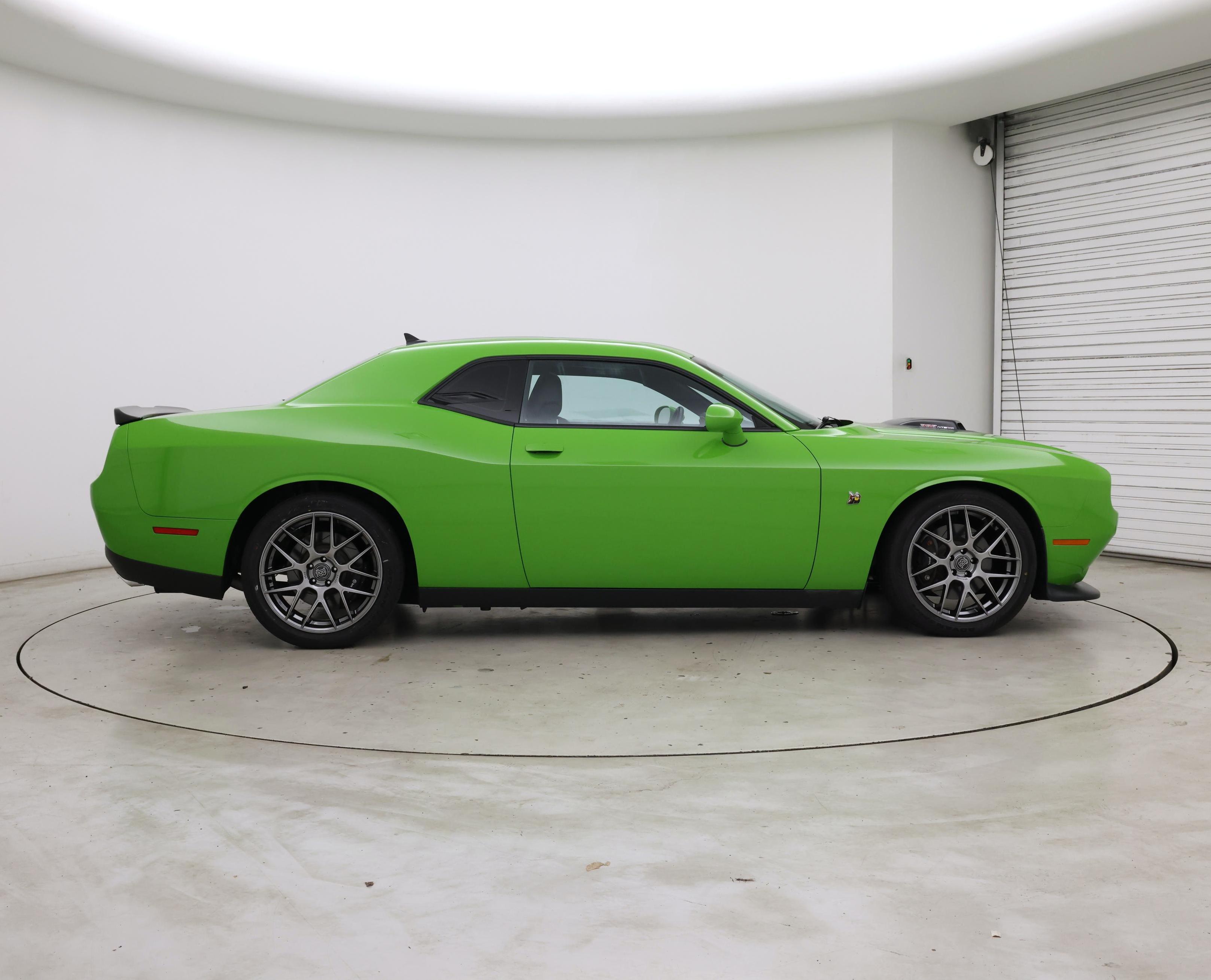 Thumbnail: 2017 Dodge Challenger - 7