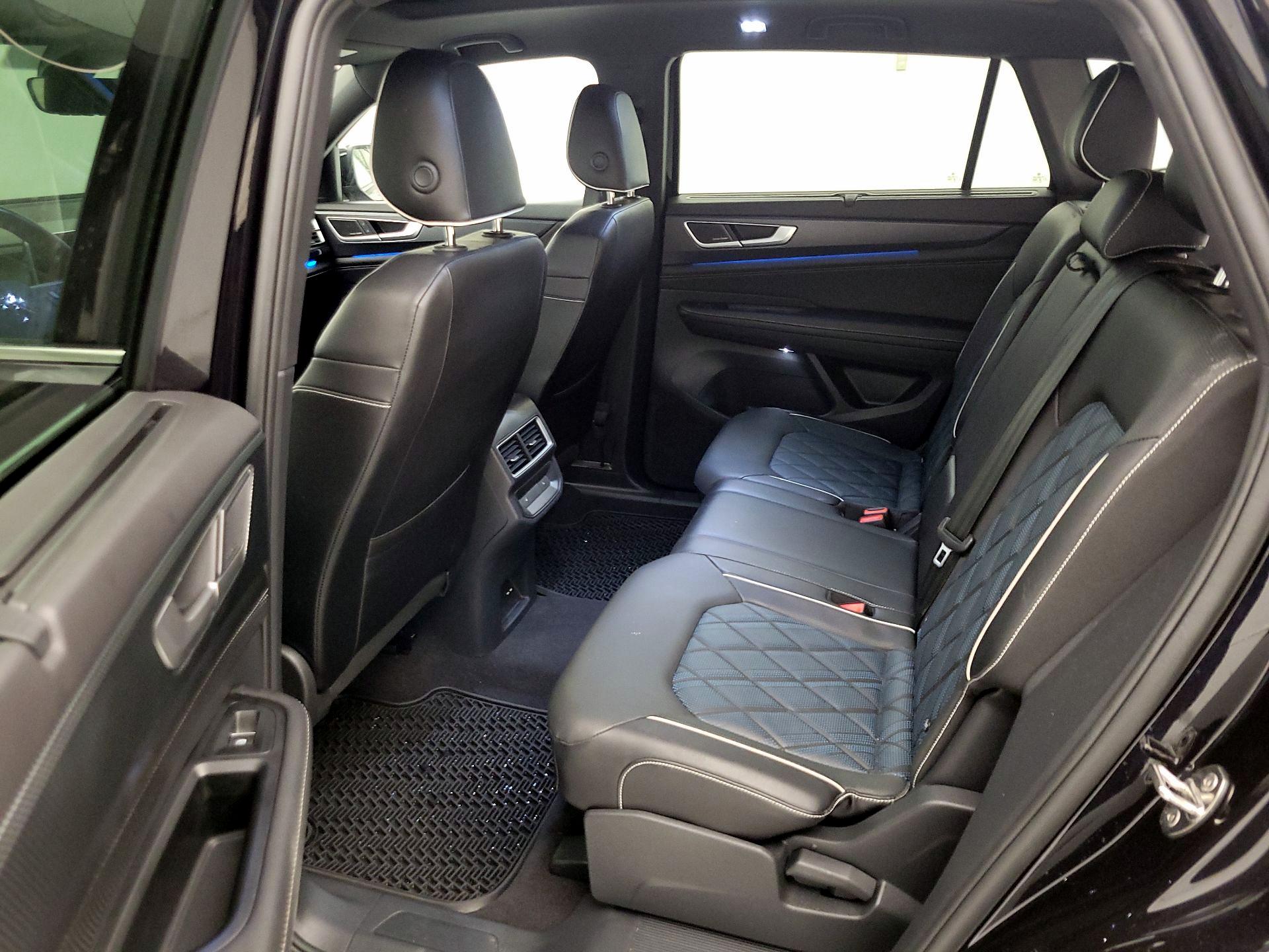Thumbnail: 2024 Volkswagen Atlas - 18