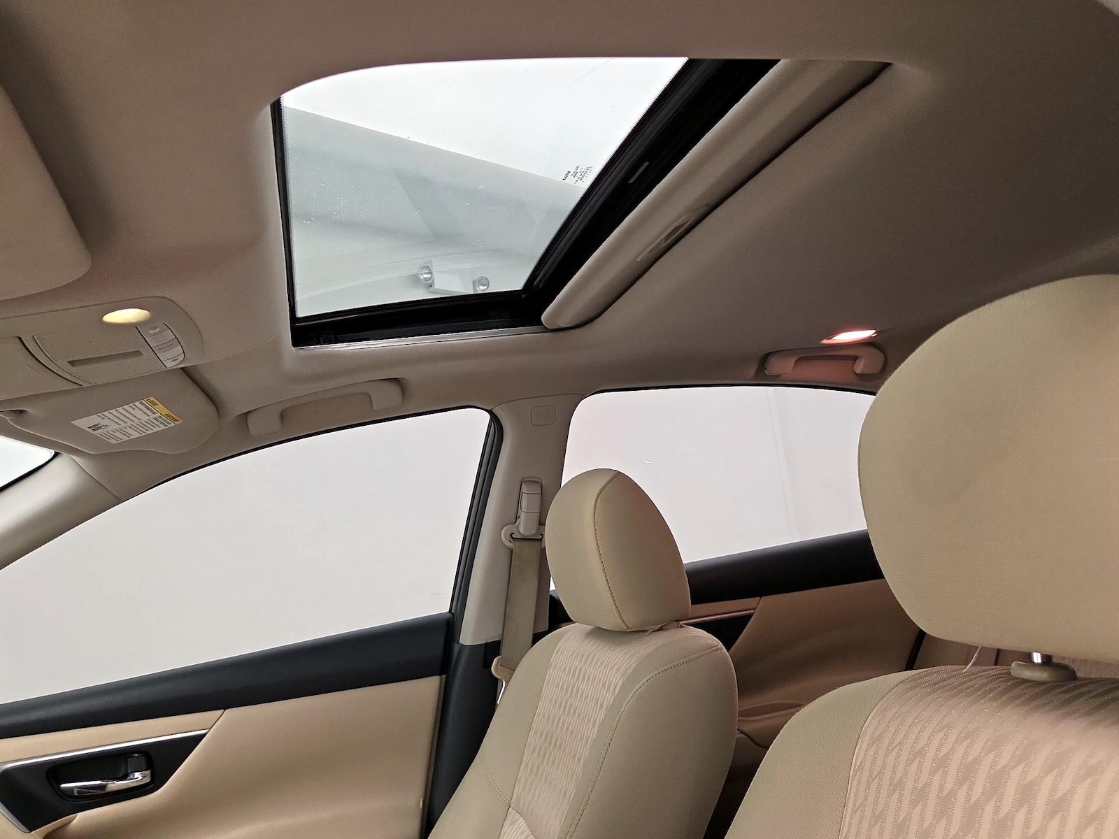 Sunroof(s) & Overhead Airbags