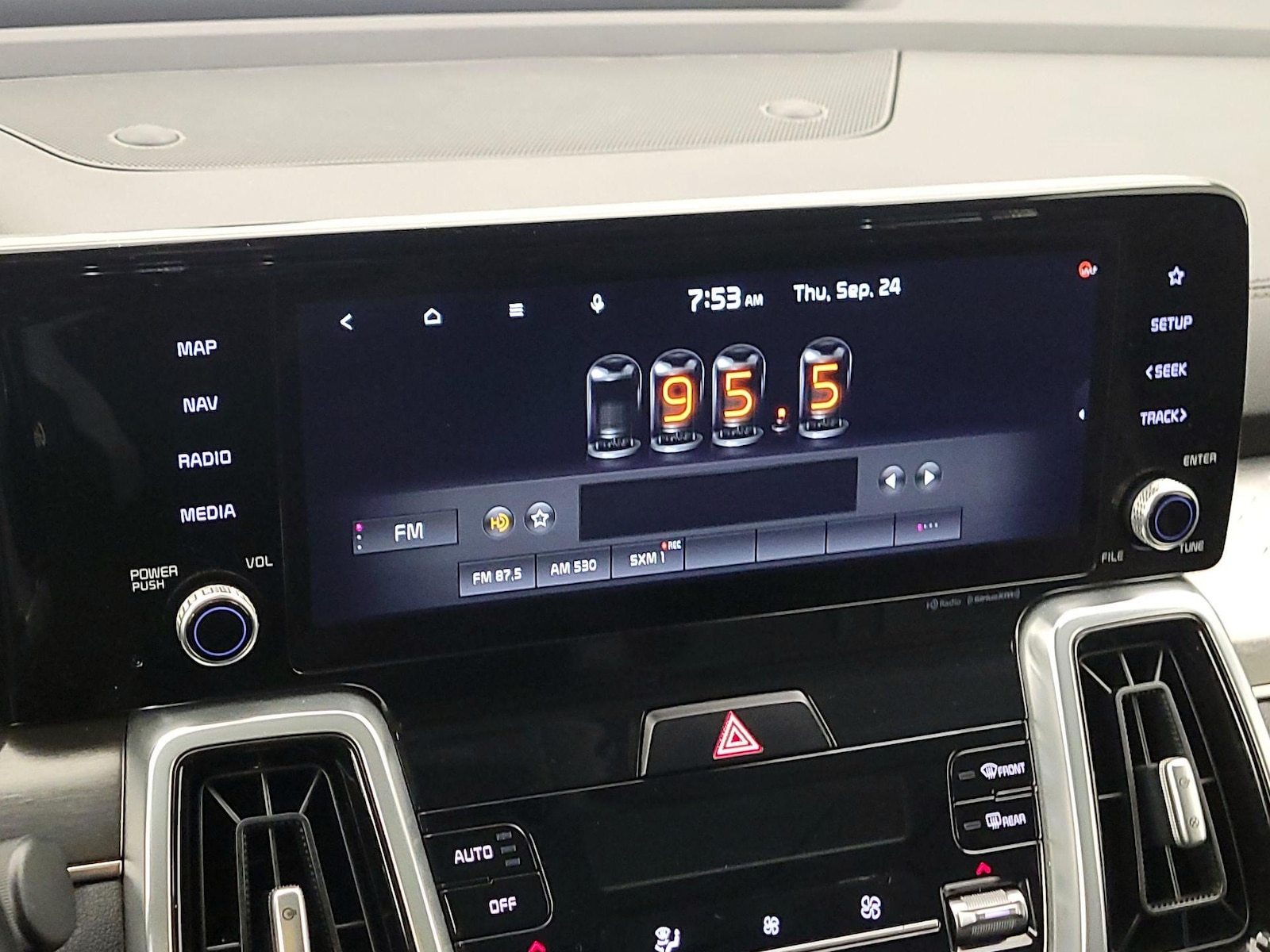 2021 Kia Sorento SX - Photo 17