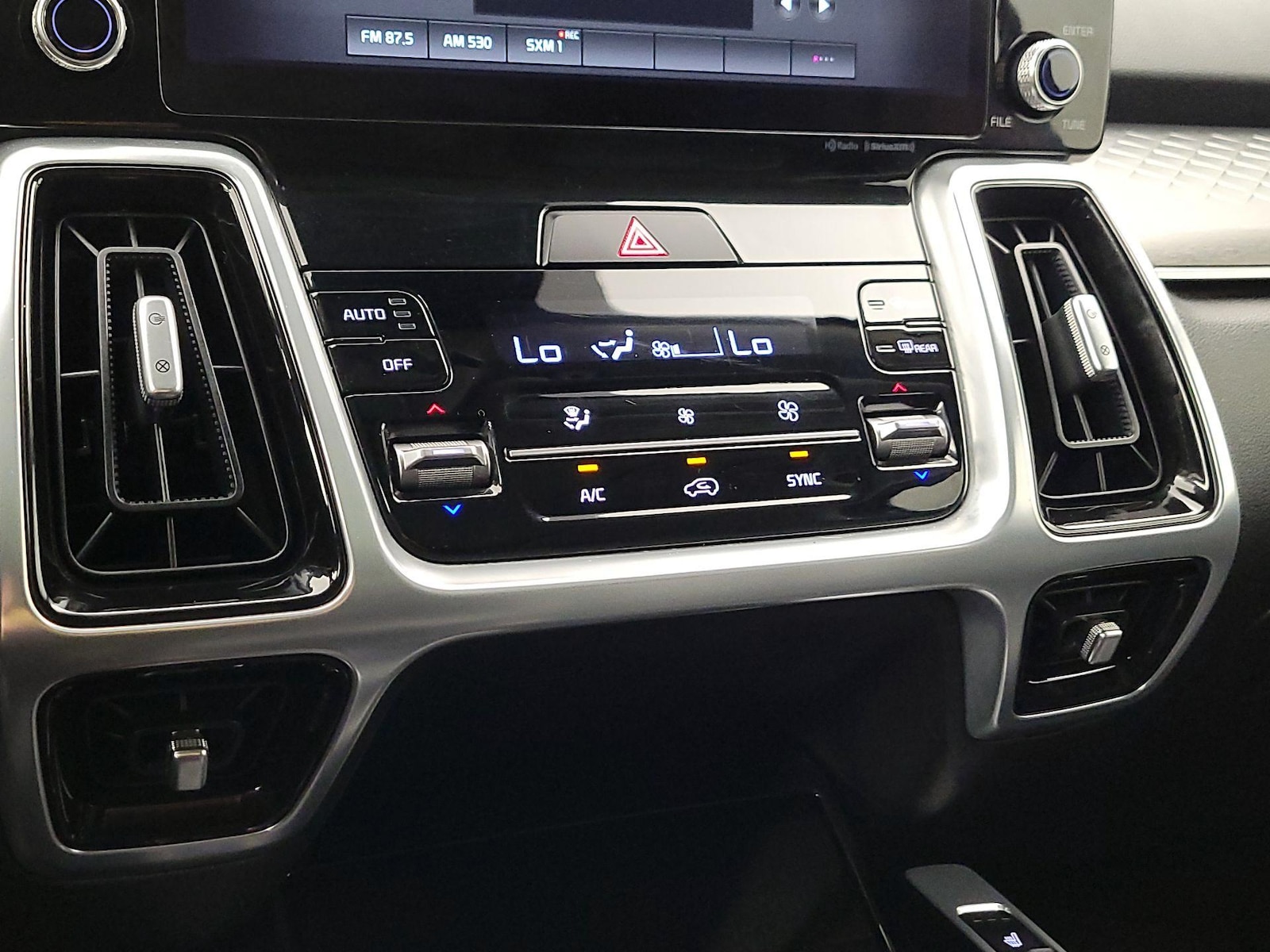 2021 Kia Sorento SX - Photo 18