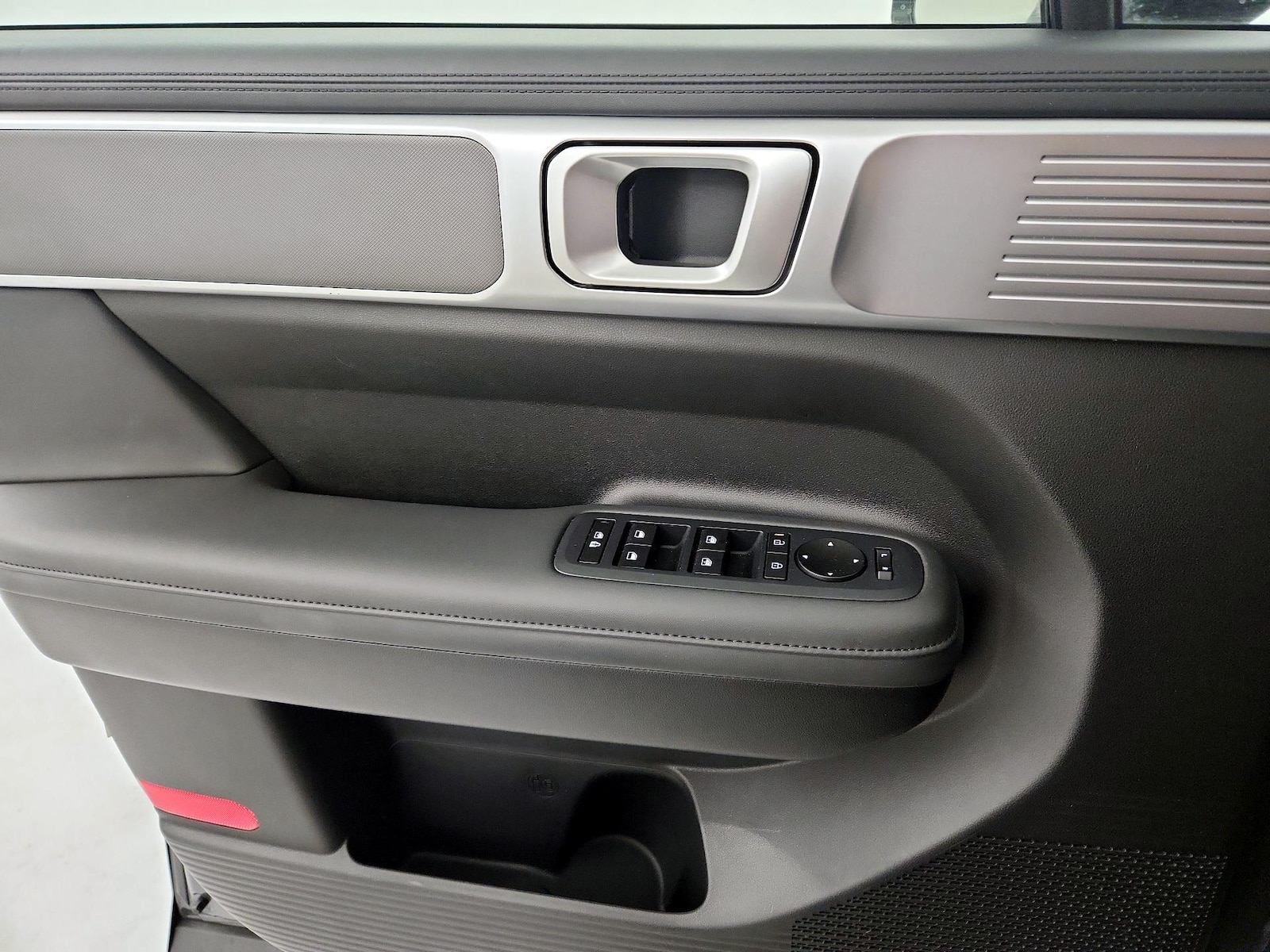 2025 Hyundai Santa Fe SEL - Photo 11
