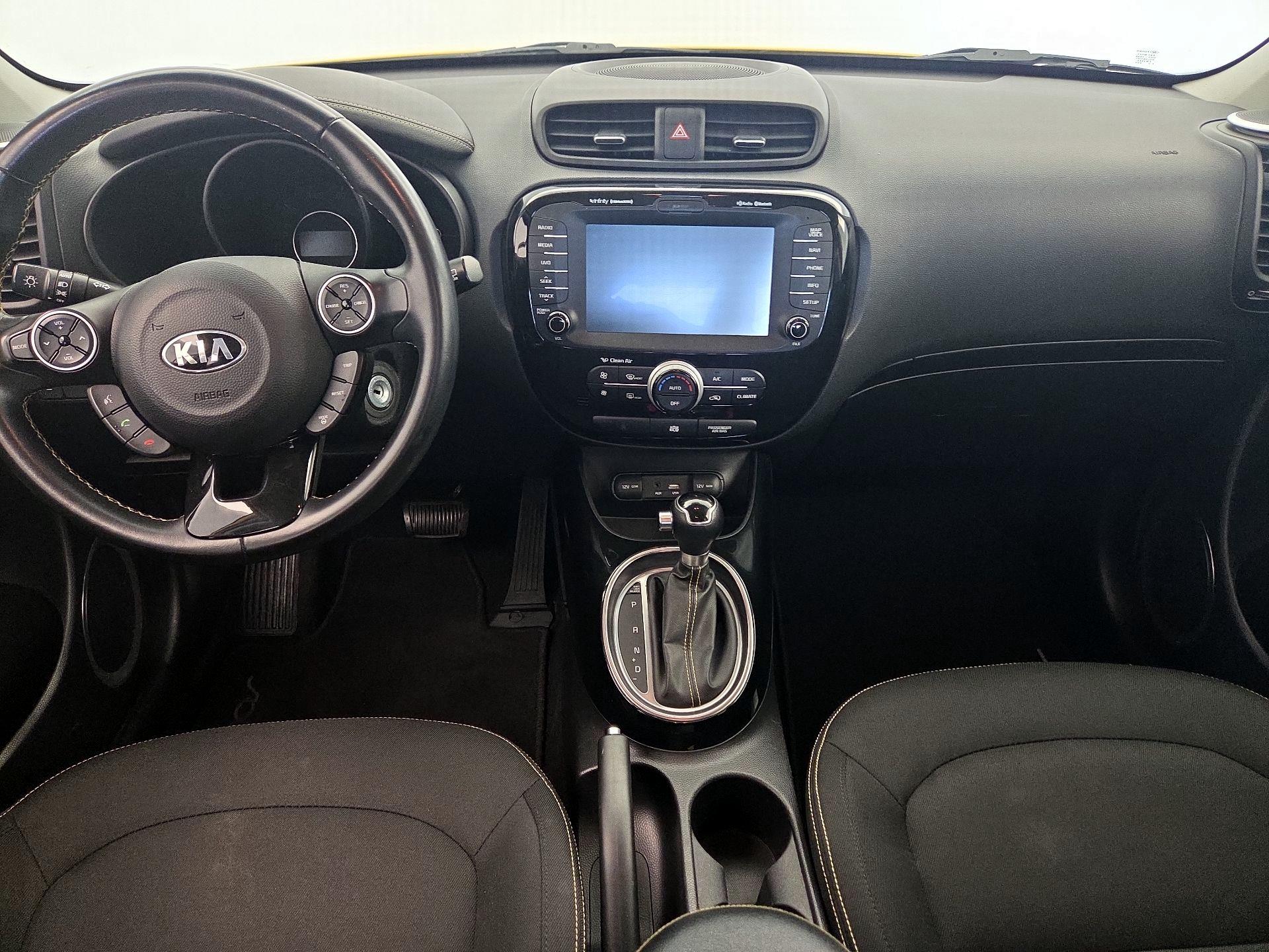 Thumbnail: 2015 Kia Soul - 9