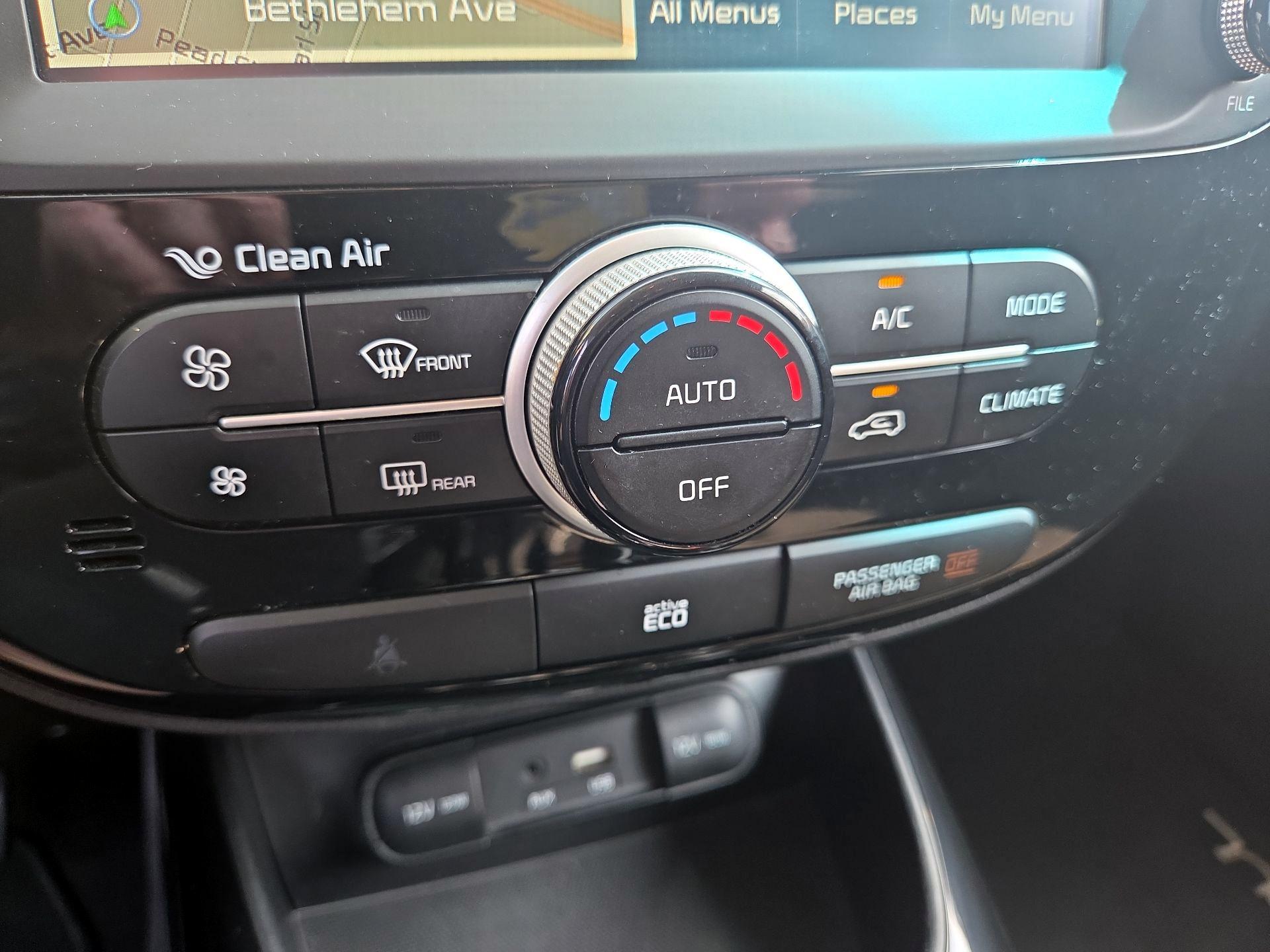 Thumbnail: 2015 Kia Soul - 17