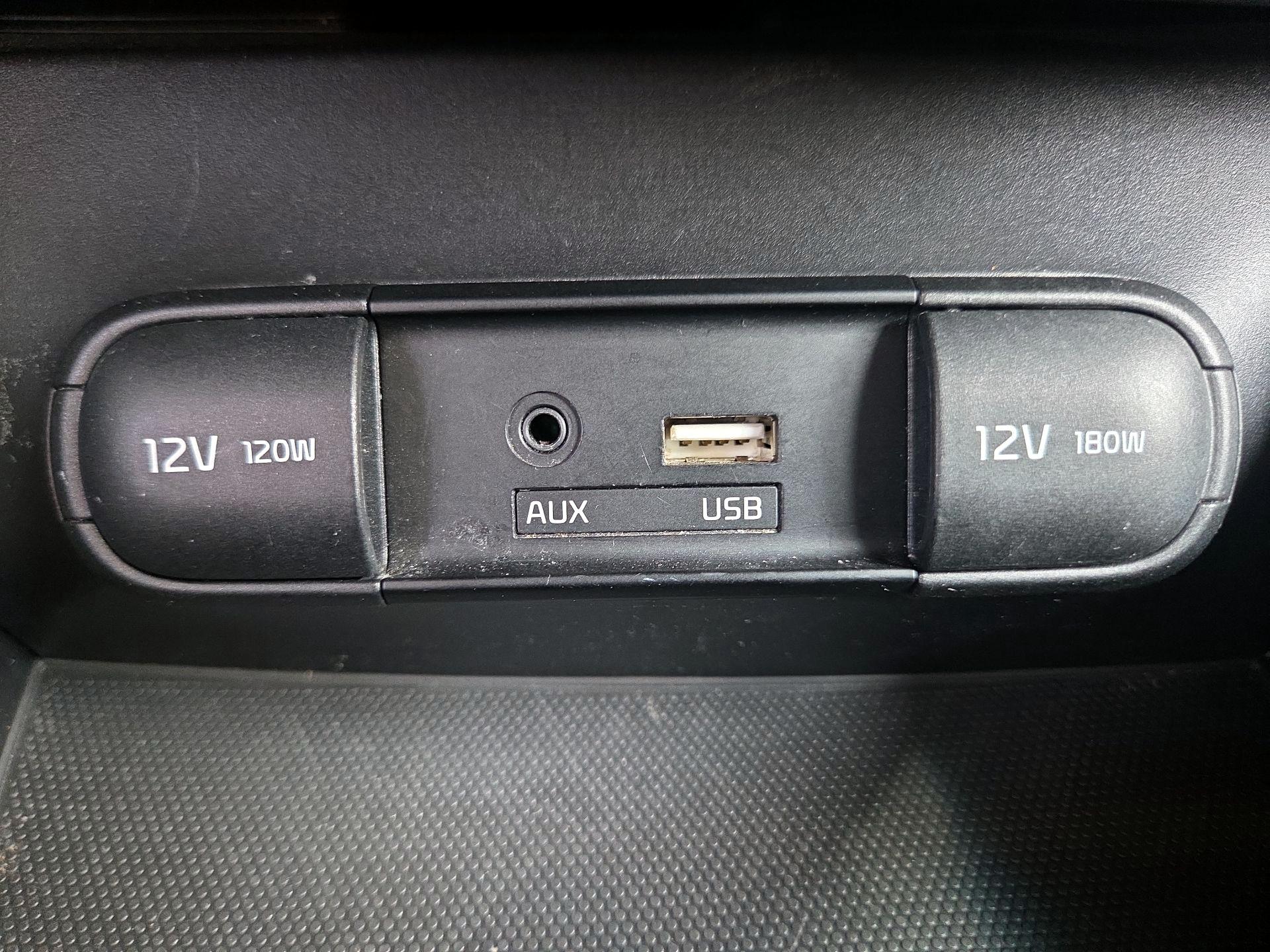 Thumbnail: 2015 Kia Soul - 19