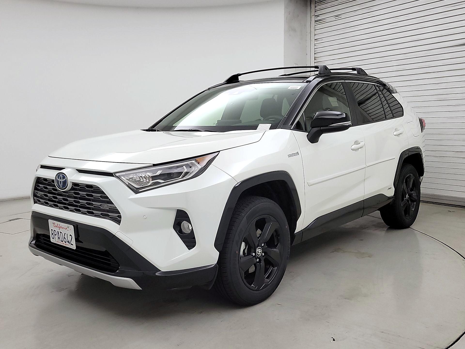 Thumbnail: 2020 Toyota RAV4 - 3