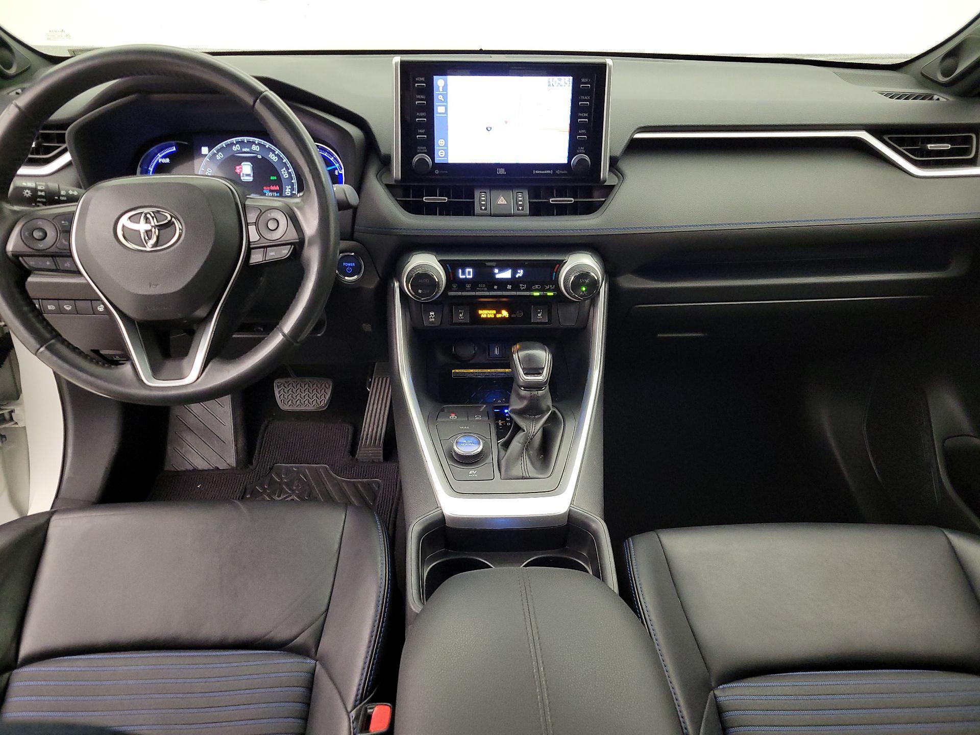 Thumbnail: 2020 Toyota RAV4 - 8