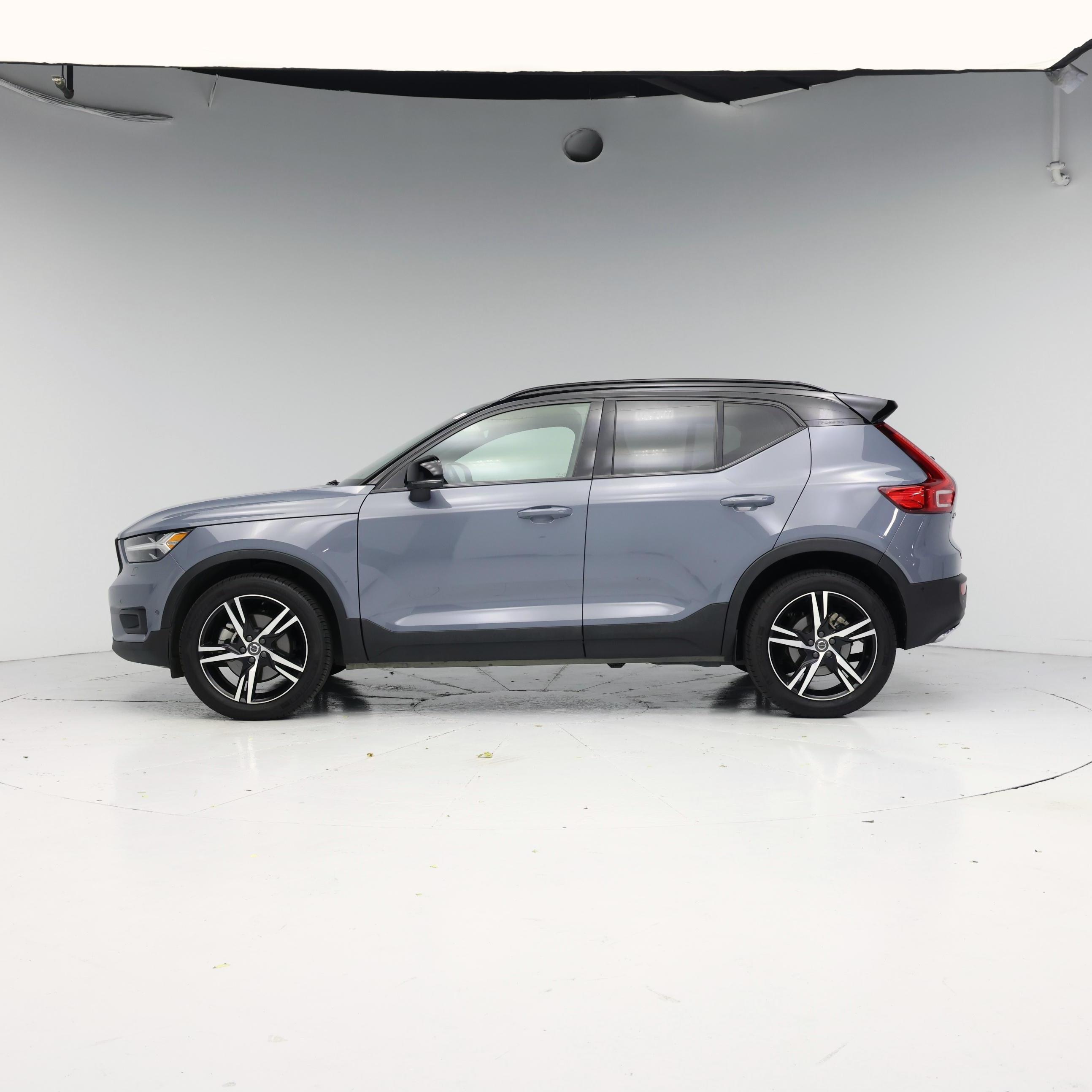 Thumbnail: 2020 Volvo XC40 - 3