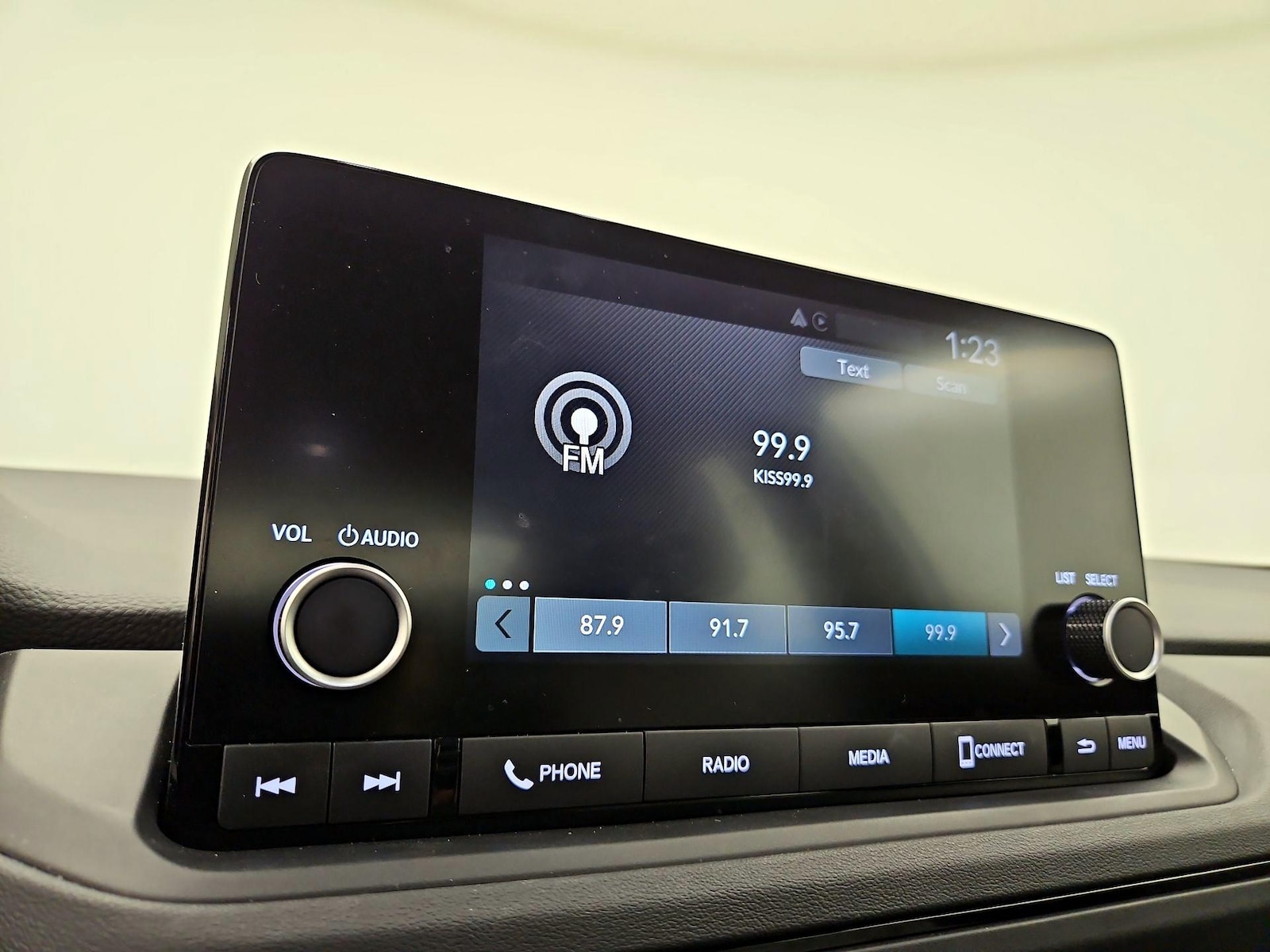 2025 Honda Accord SE - Photo 15