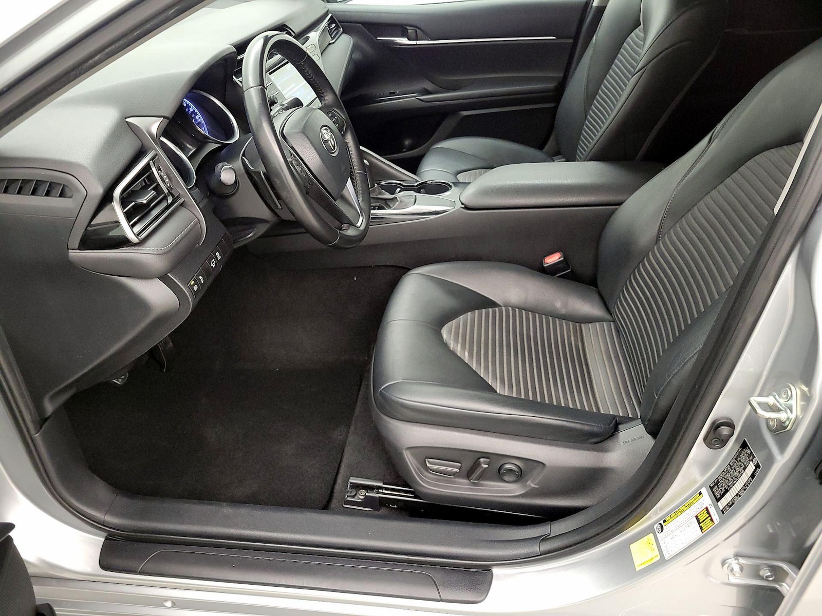 Power Seat(s) & Side Airbags