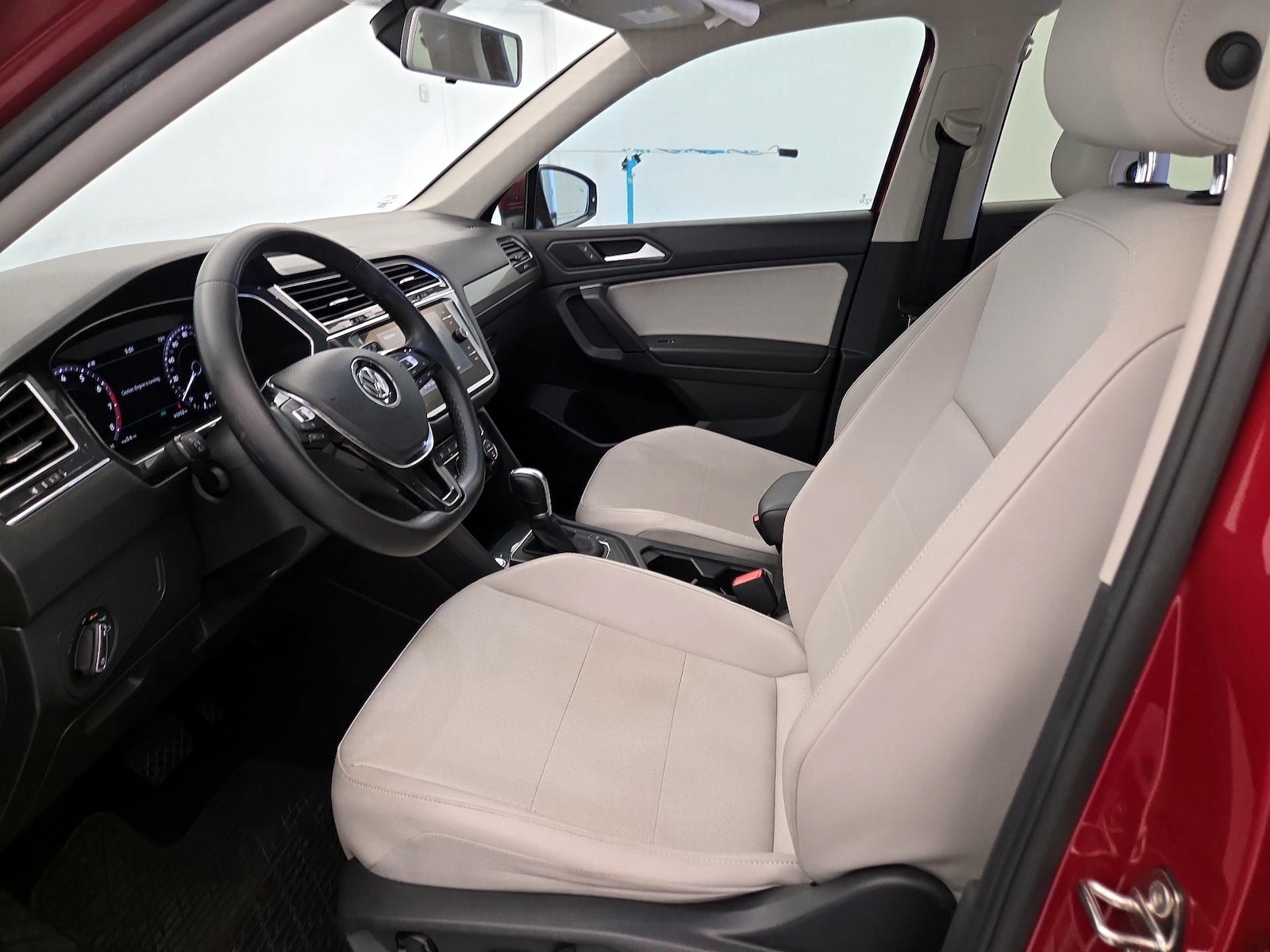 2019 Volkswagen Tiguan SEL - Photo 12
