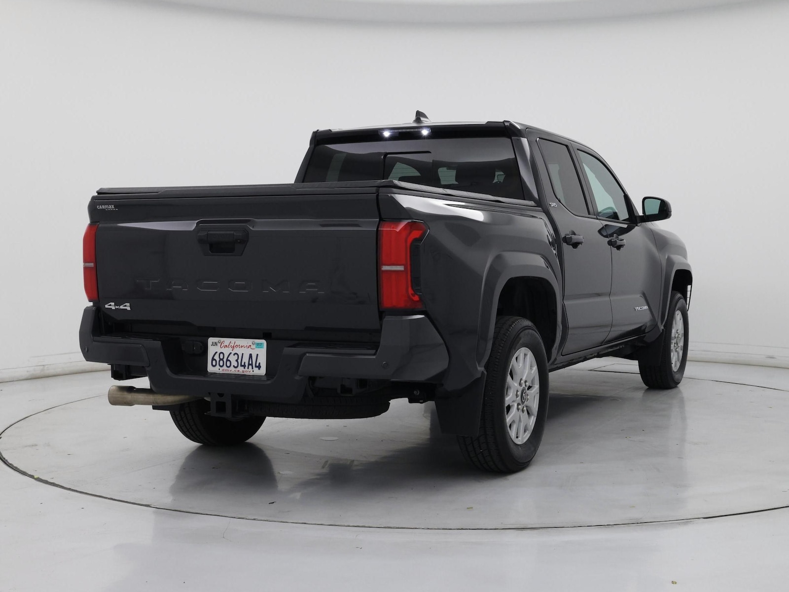 2024 Toyota Tacoma SR5 - Photo 9