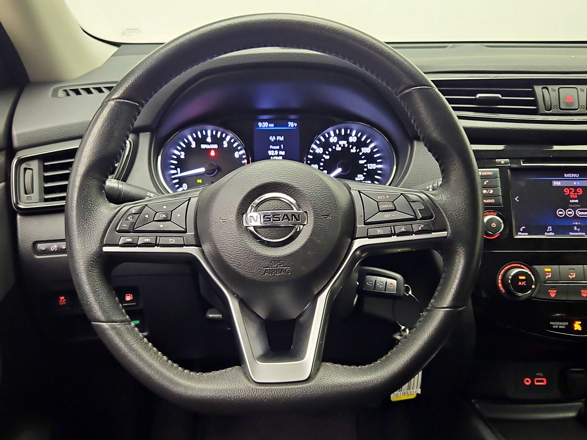 Thumbnail: 2019 Nissan Rogue - 10