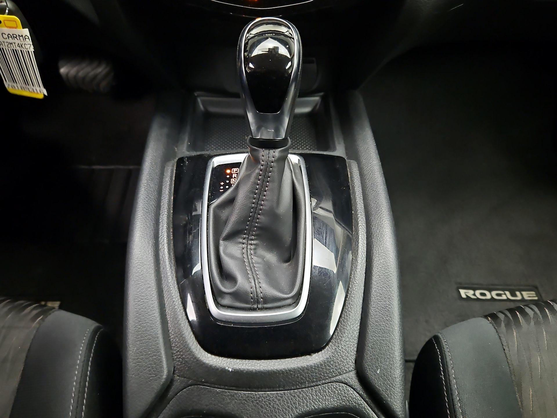 Thumbnail: 2019 Nissan Rogue - 17