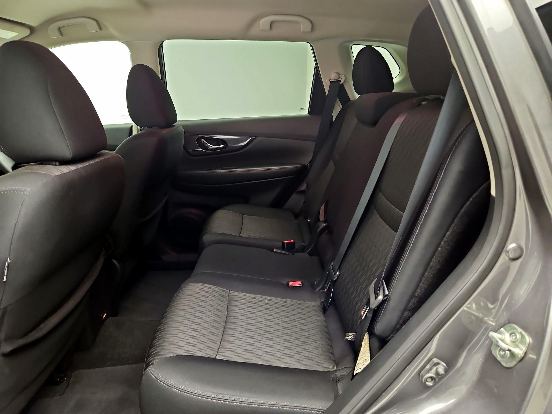 Thumbnail: 2019 Nissan Rogue - 19