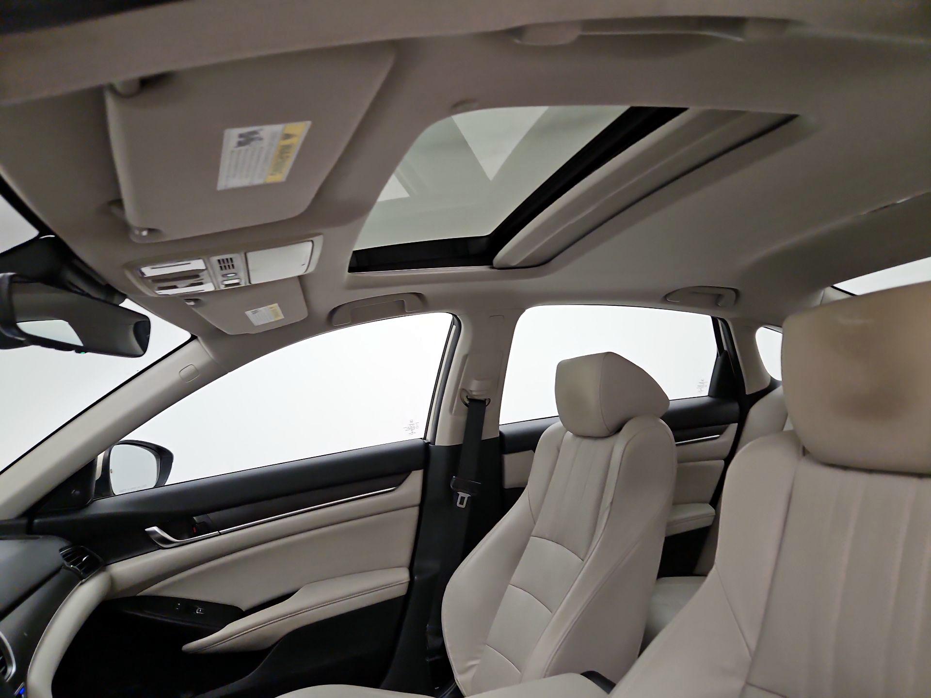 Thumbnail: 2018 Honda Accord - 20