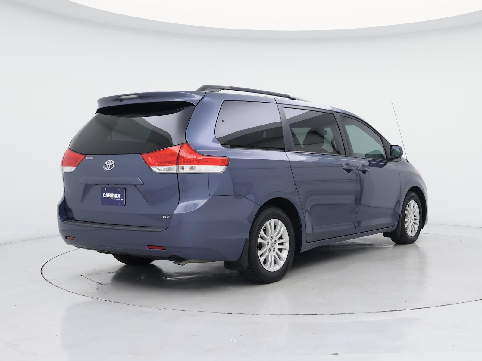 2014 Toyota Sienna XLE - Photo 9